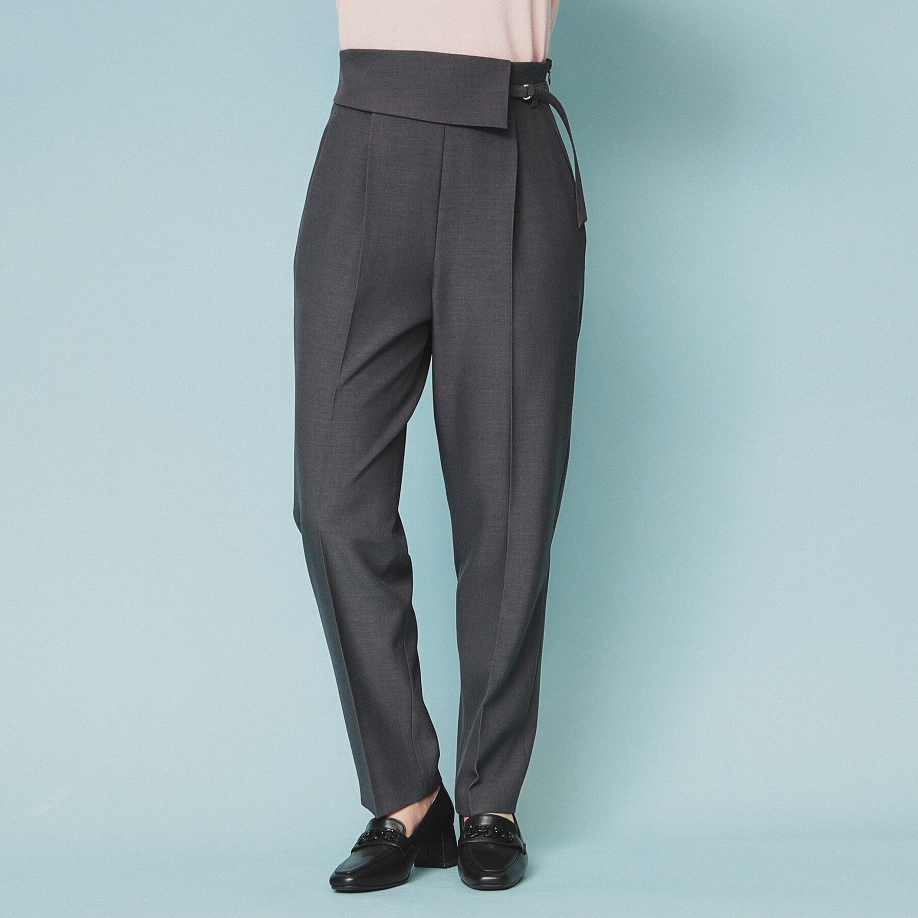 index「ウエスト折り返しテーパードパンツ【洗濯機洗い可/防シワ】」|その他|チャコールグレー(0