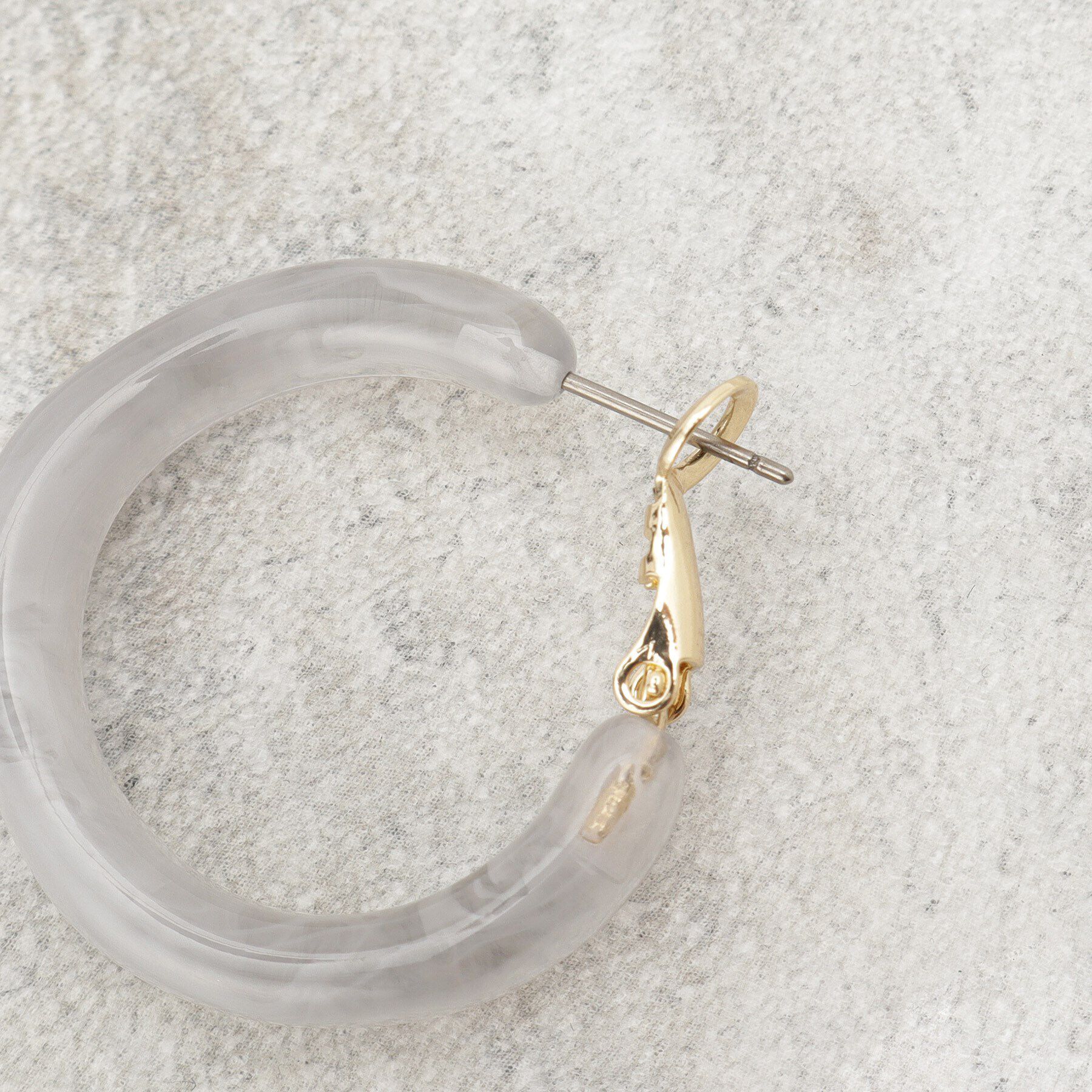 OPAQUE.CLIP「シアーカラーフープピアス」|ピアス|