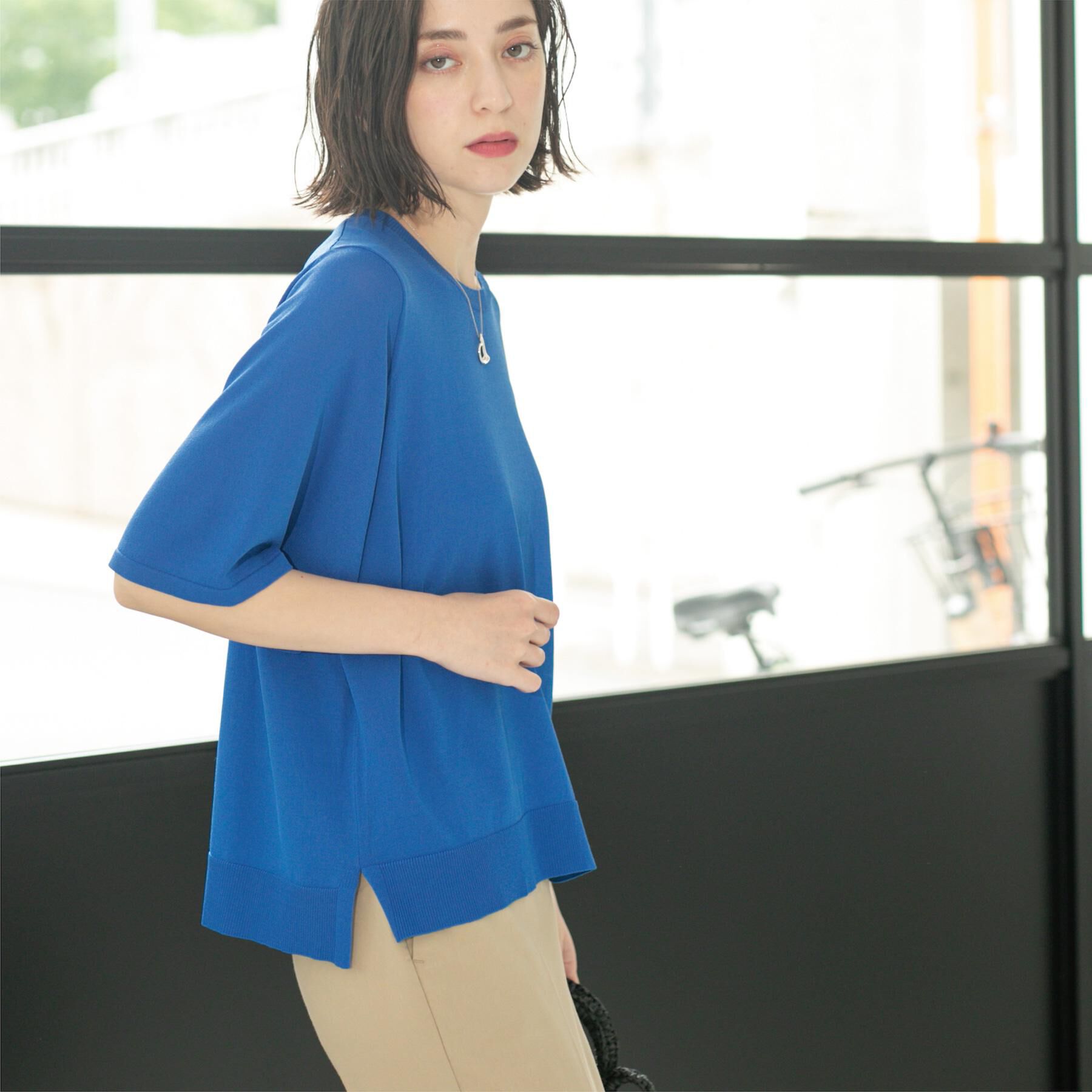 OPAQUE.CLIP「《6色展開/S-LLサイズ》フレアスリーブニット【UV/接触冷感/抗ピル/洗濯機洗い可】」|ニット・セーター|ブルー(093)