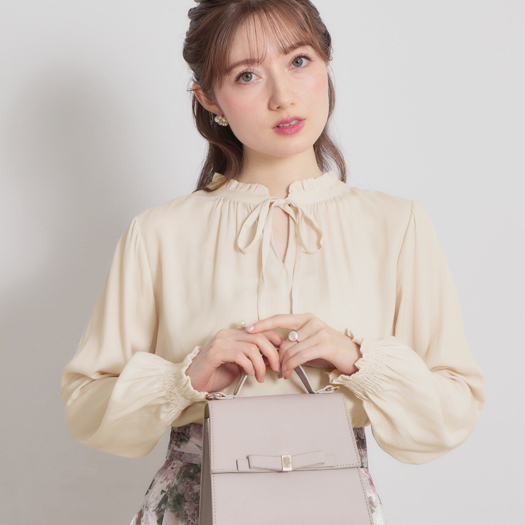 Couture broach「【前後2WAY・洗える】RTピケ リボン ブラウス」|シャツ・ブラウス|