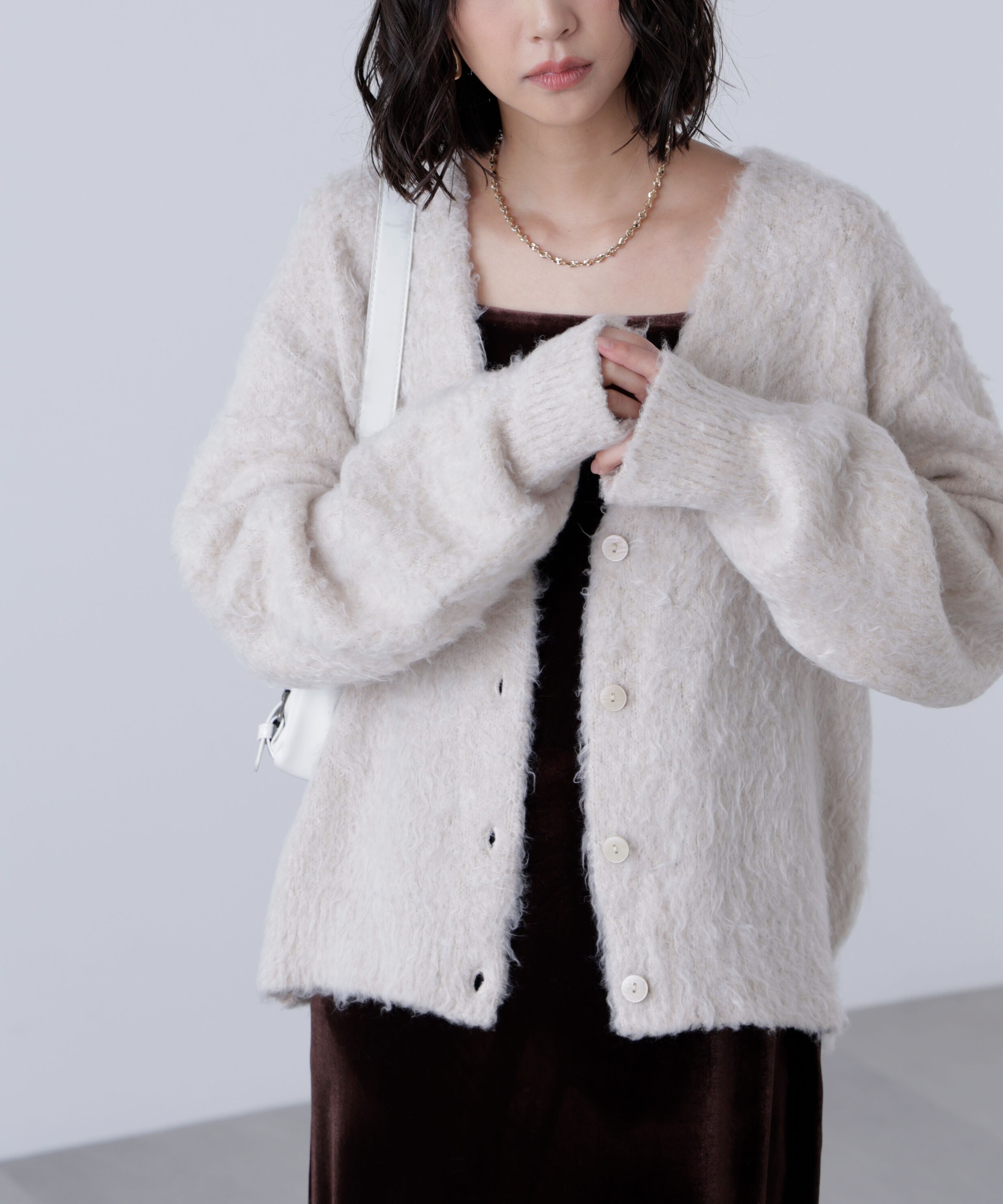  「ウェーブ起毛Vネックカーディガン」|ニット・セーター|