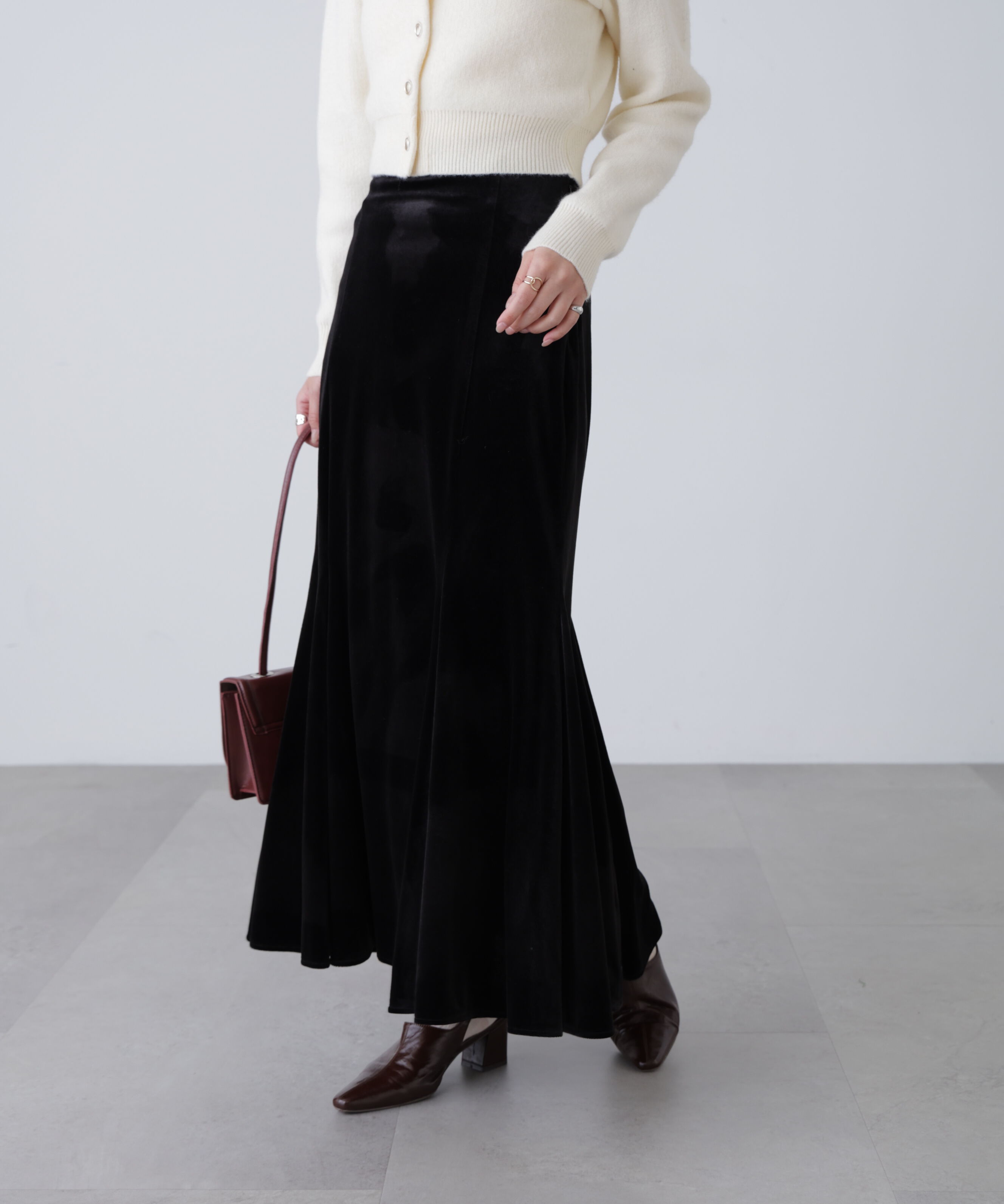 「ベロアマーメイドスカート」|スカート|ブラック