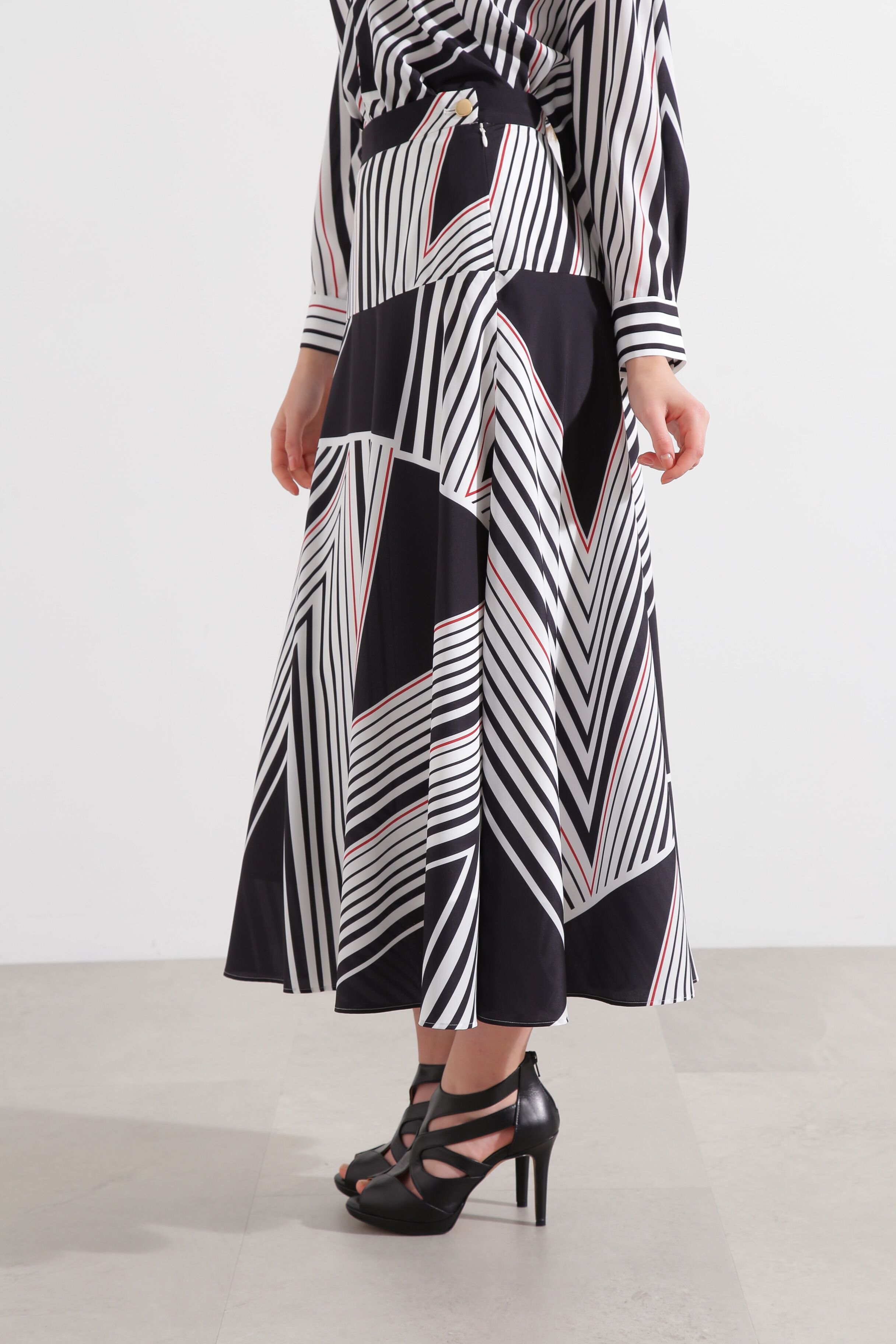  「◆トライアングルボーダープリントスカート」|スカート|