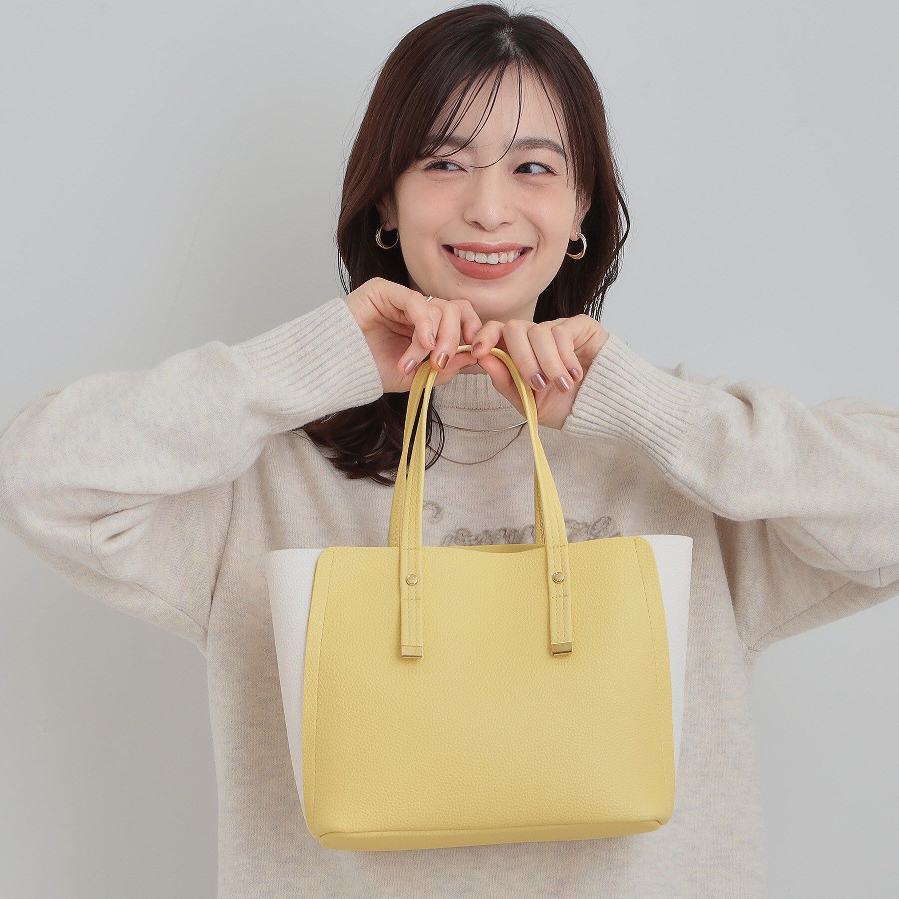 SHOO･LA･RUE「【軽量/2WAY】コーデのアクセントになる　配色トートバッグ」|トートバッグ|イエロー(532)