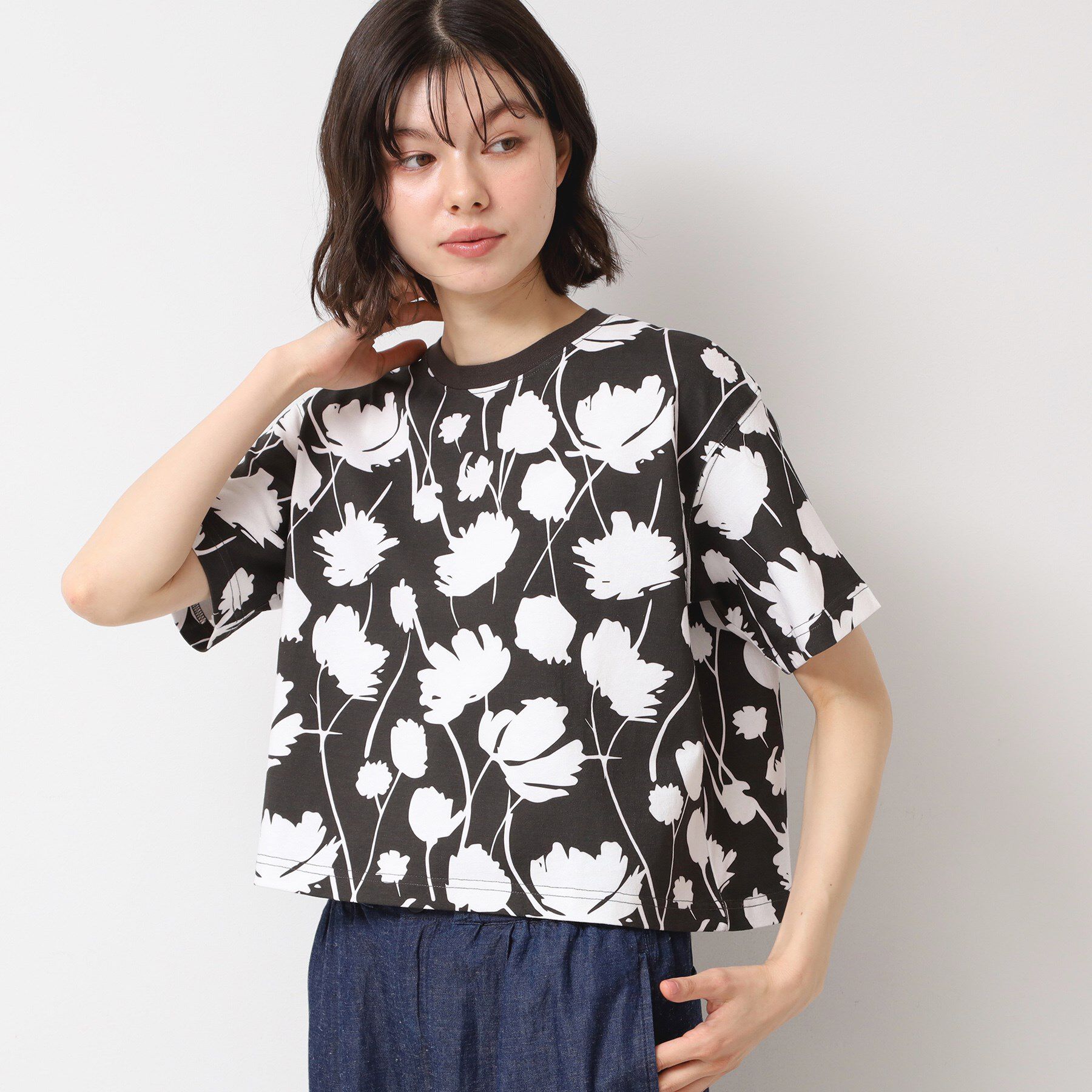 Dessin「【リンクコーデ・洗える】フラワープリントTシャツ」|Tシャツ・カットソー|