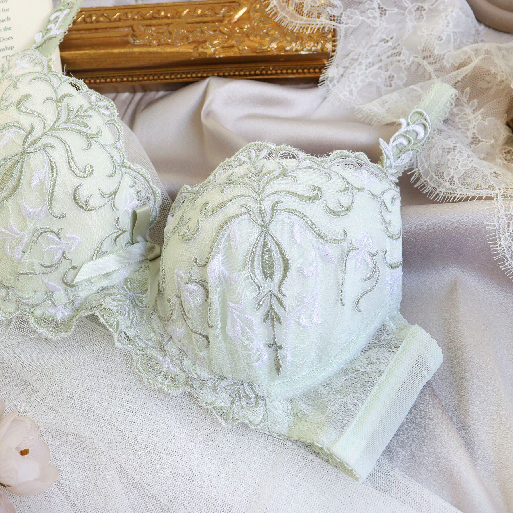 Risa Magli「ジュア ブラジャー（B-D）＜サイドシェイプ＞」|インナー|