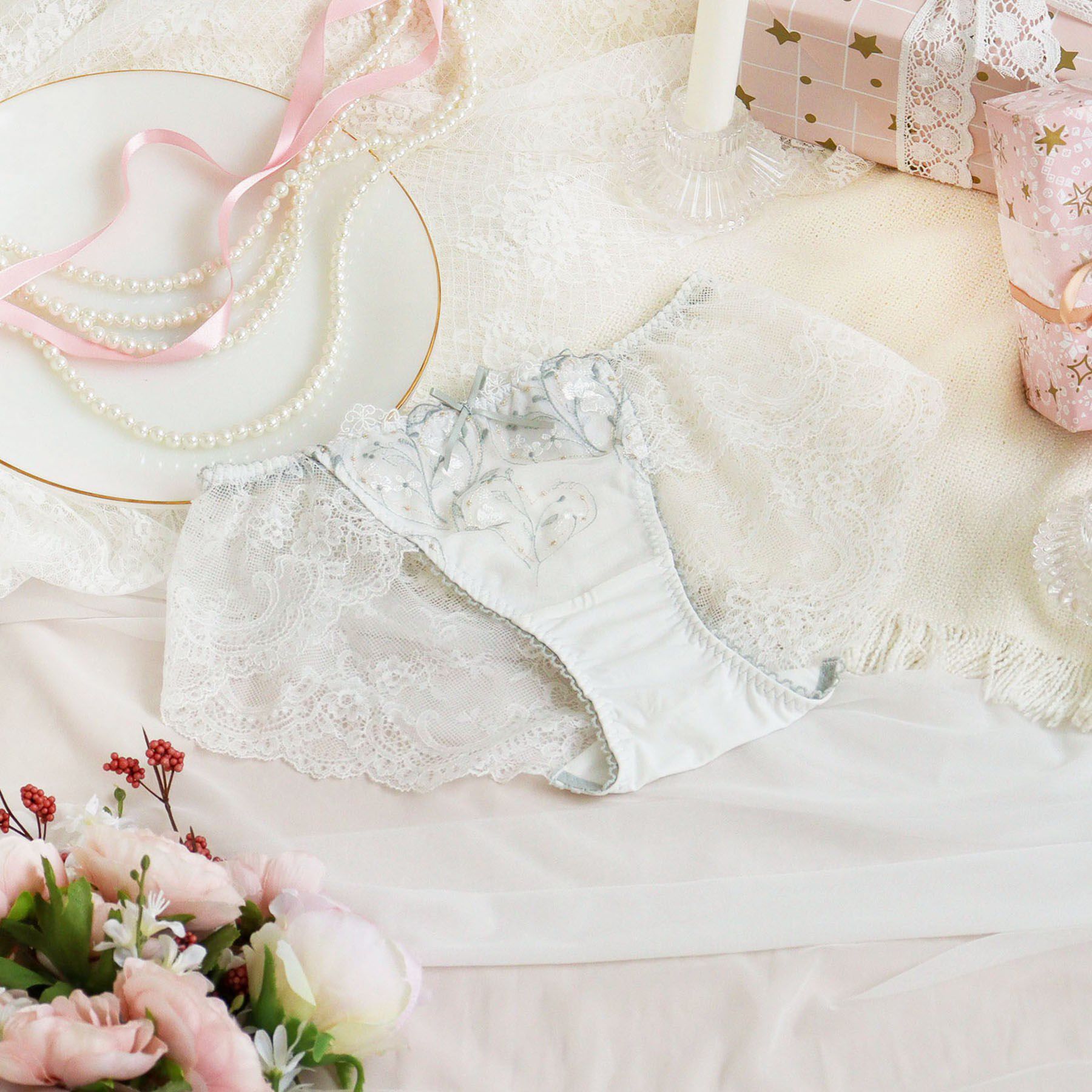 Risa Magli「フローチェ レースショーツ」|インナー|ホワイト(001)