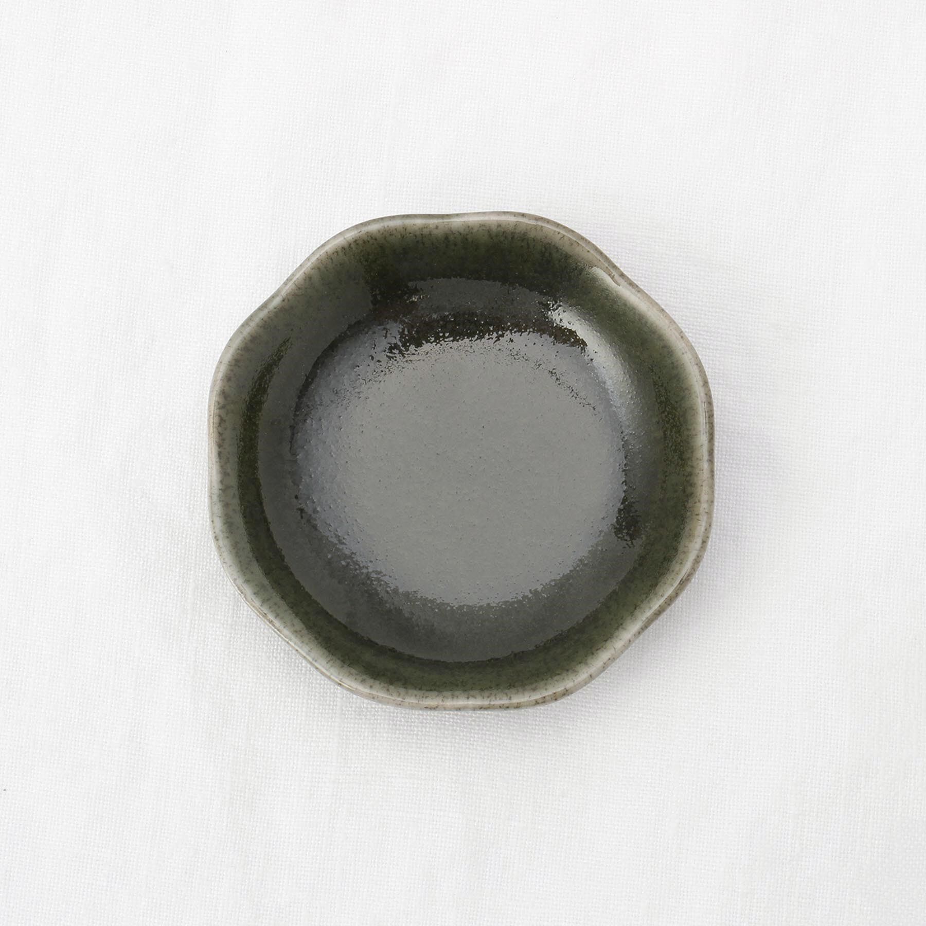 212 KITCHEN STORE「ケイプ 梅形豆皿 オリベグリーン」|食器・キッチングッズ|