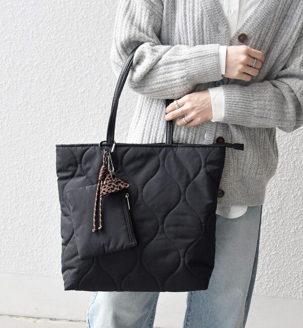 SHIPS any「《追加予約》【WEB限定】SHIPS any: チャーム付き キルティング スクエア A4 トート バッグ」|トートバッグ|