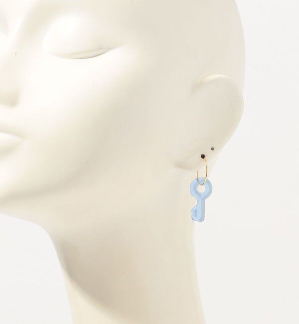 TOMORROWLAND GOODS「LEVENS JEWELS KEY HOOP 片耳ピアス」|ピアス|