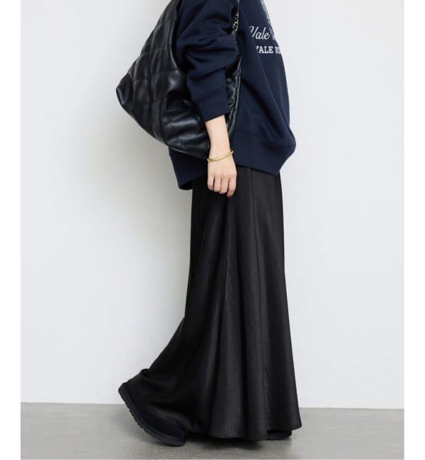SLOBE IENA「《ブラックのみWEB限定/追加2》グロッシーサテンフレアスカート」|スカート|