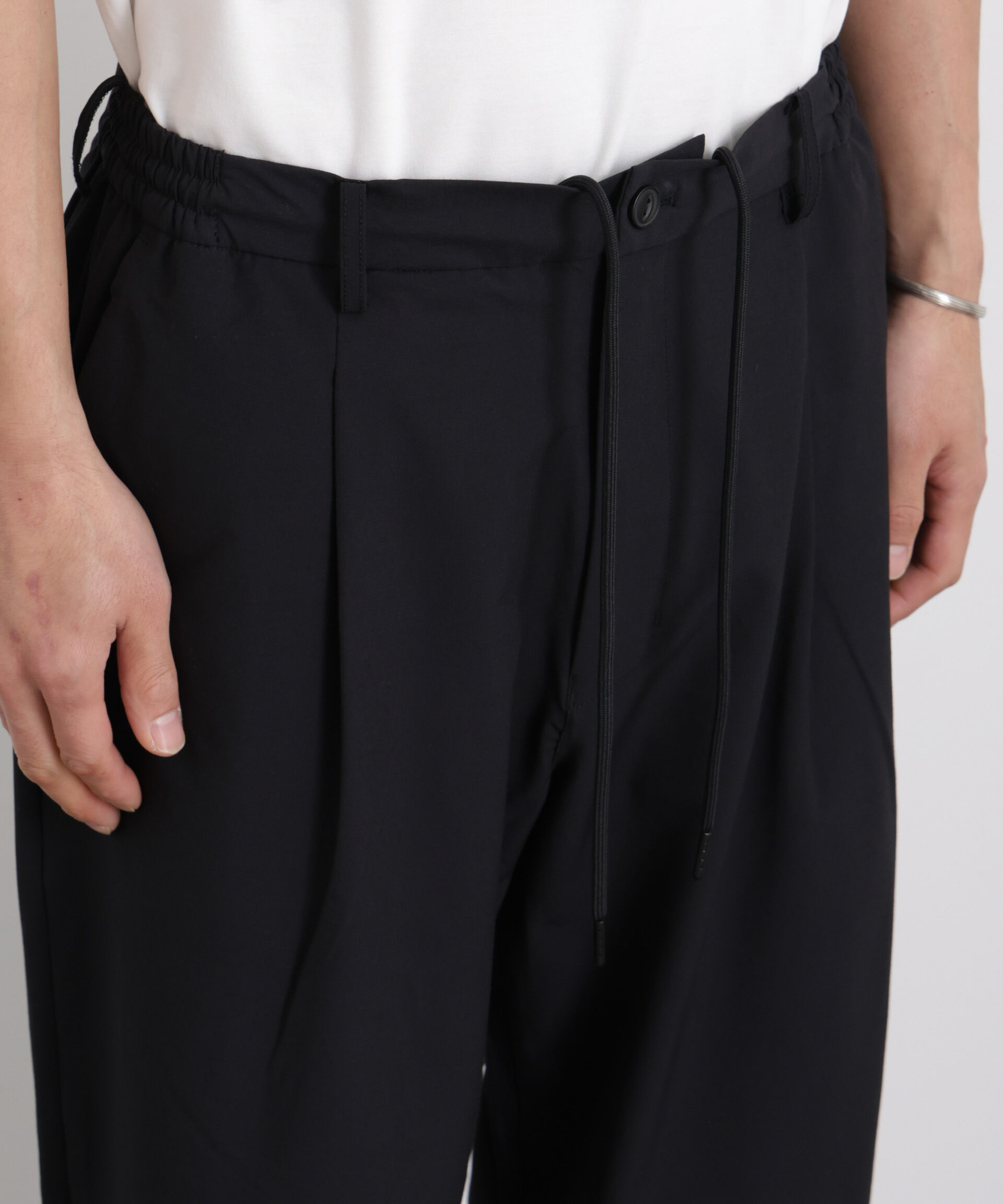 nano･universe「ストレッチワイド イージーパンツ」|チノ|