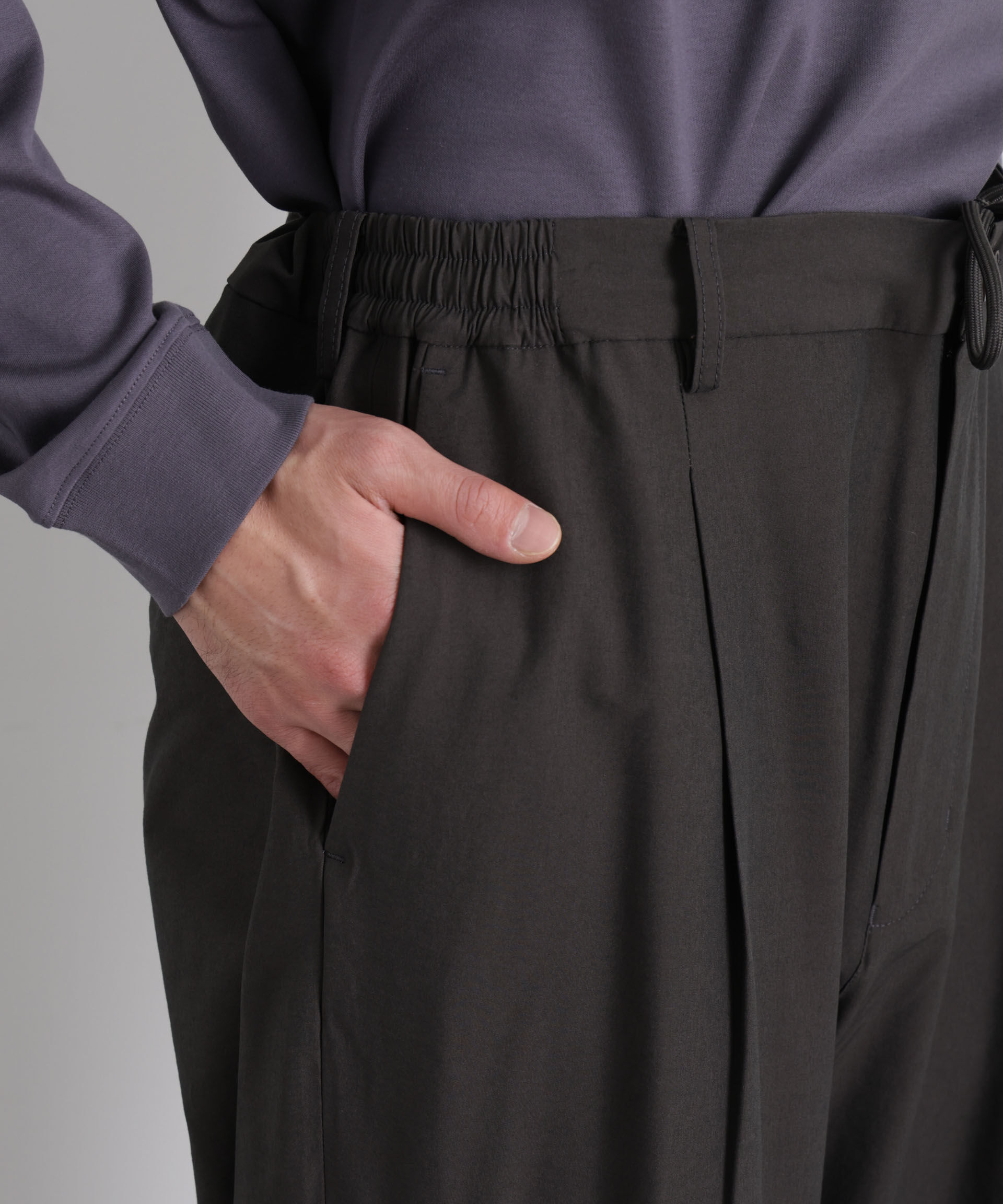 nano･universe「ストレッチワイド イージーパンツ」|チノ|