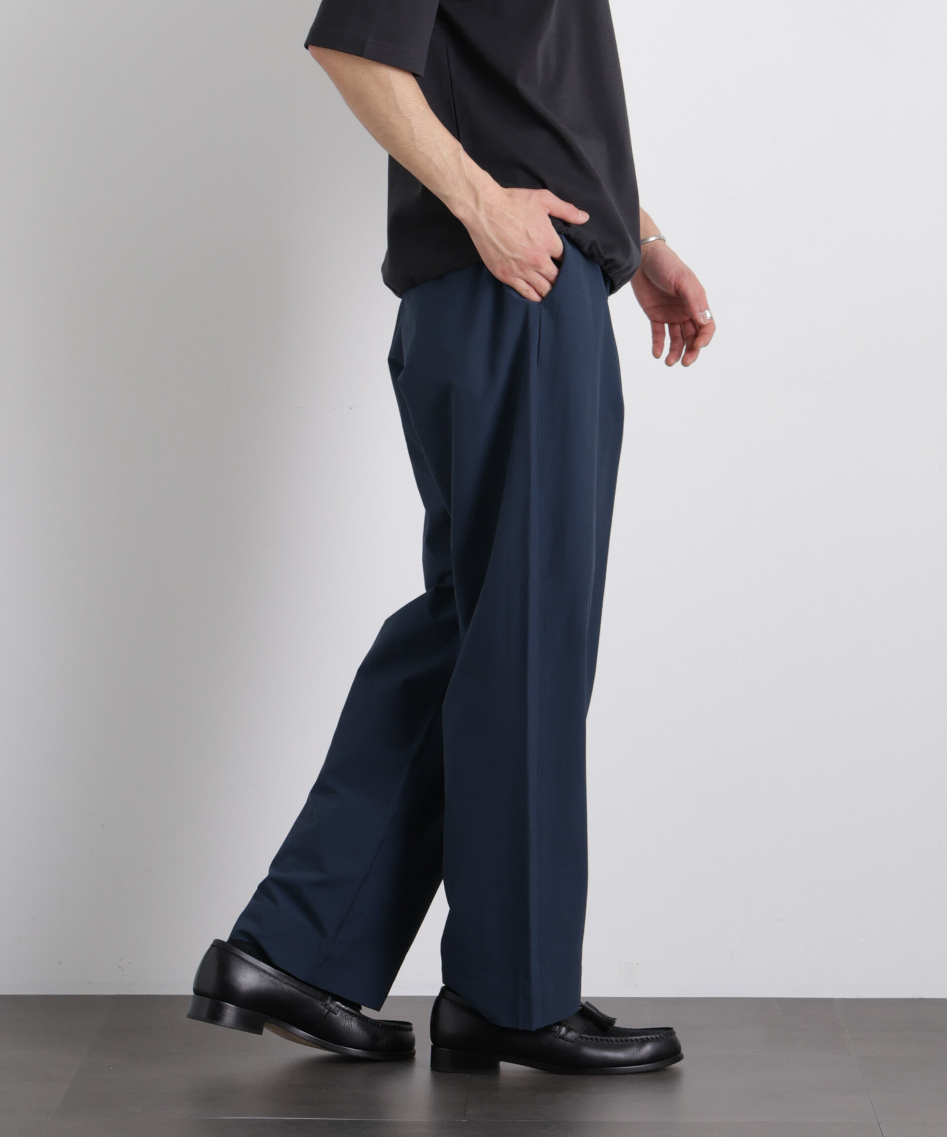 nano･universe「ストレッチワイド イージーパンツ」|チノ|