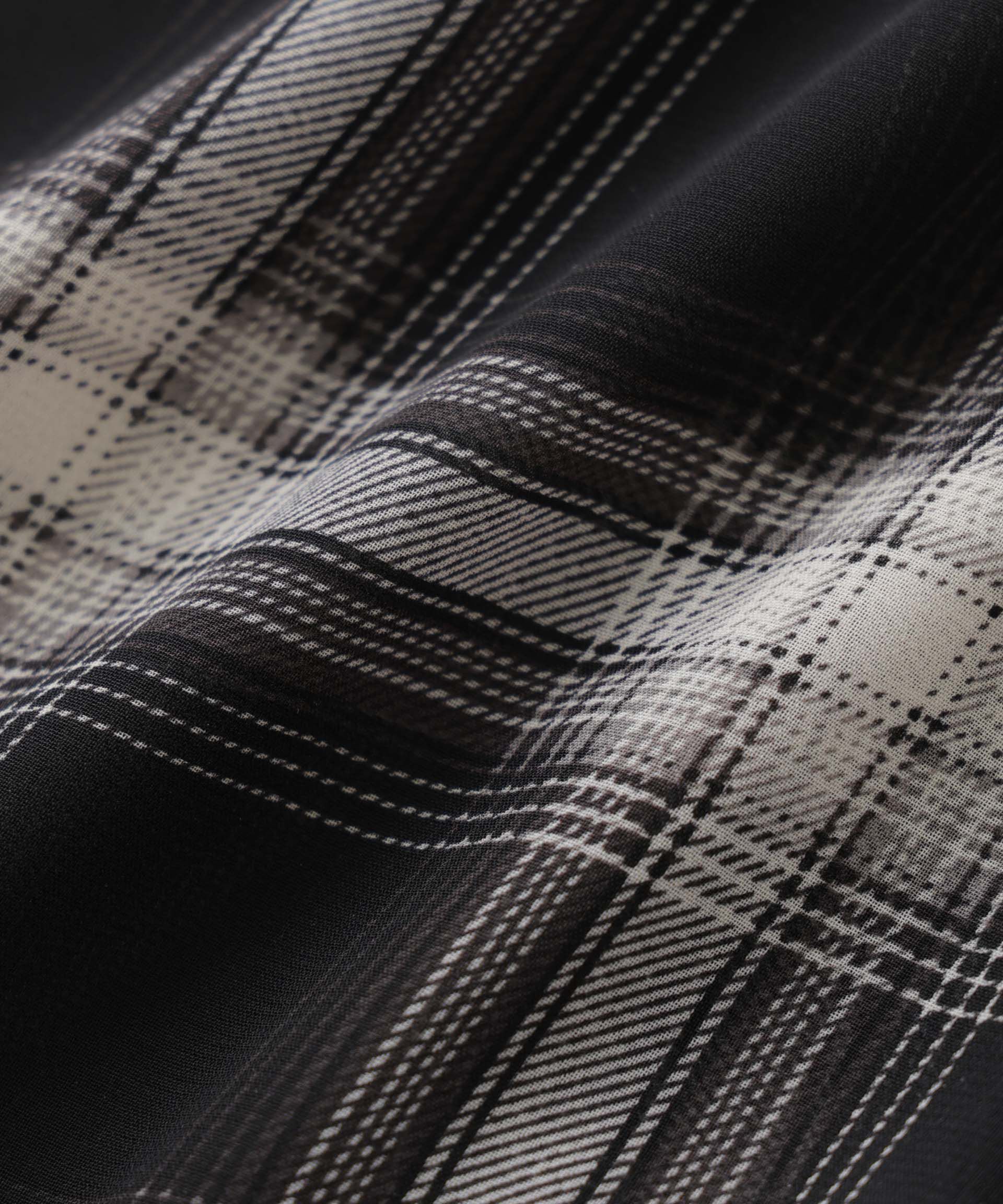 nano･universe「シアーチェックプリントピンタックスタンドカラーブラウス」|シャツ・ブラウス|