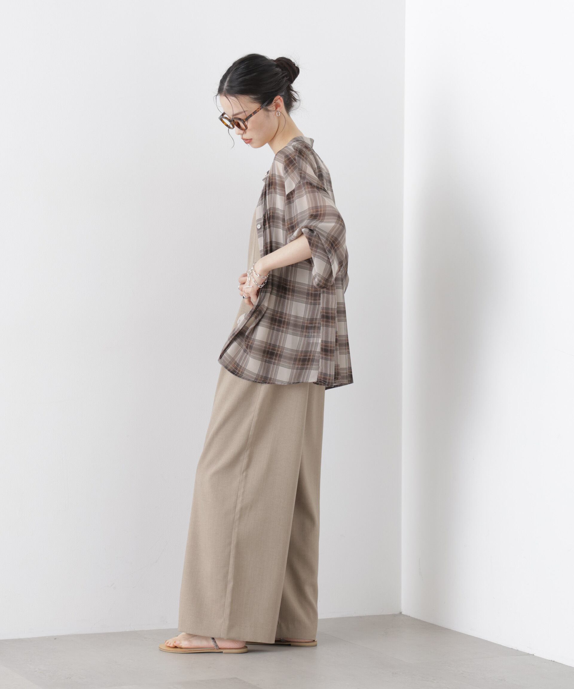 nano･universe「シアーチェックプリントピンタックスタンドカラーブラウス」|シャツ・ブラウス|