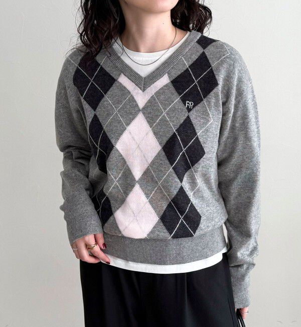 fredy emue「アーガイル柄インターシャVネックニット」|ニット・セーター|