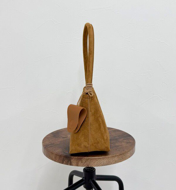 fredy emue「ホルダーチャーム付きワンハンドルバッグ」|ショルダー・メッセンジャー|