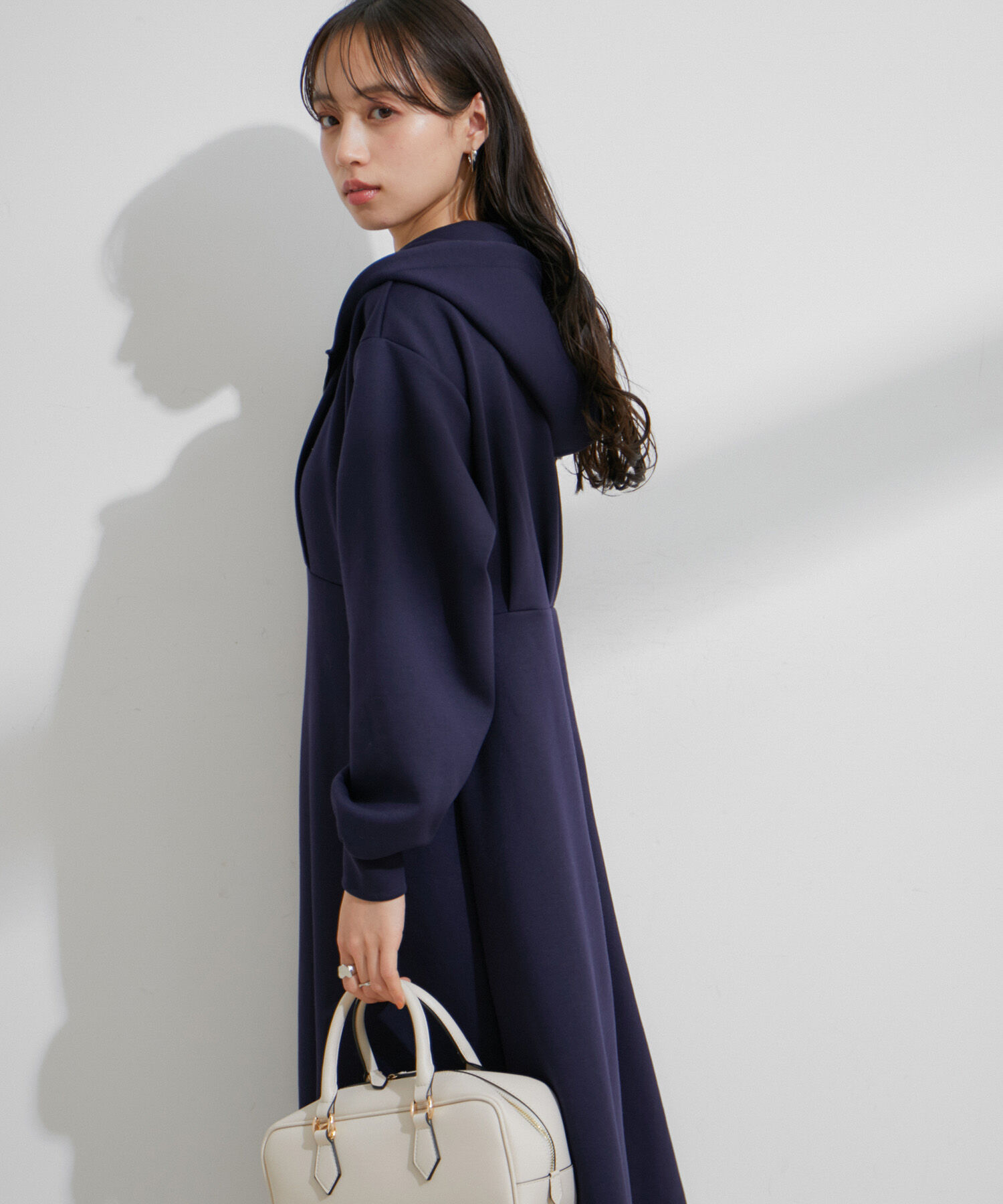 VIS「スフレタッチフーディーワンピース【洗える】」|ワンピース|