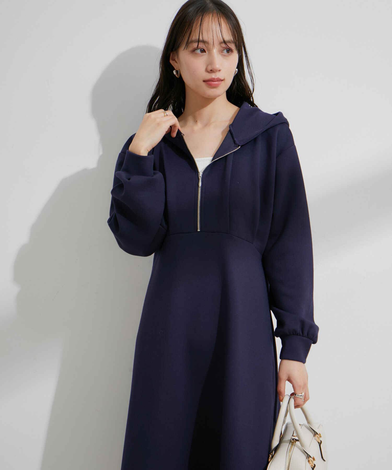 VIS「スフレタッチフーディーワンピース【洗える】」|ワンピース|