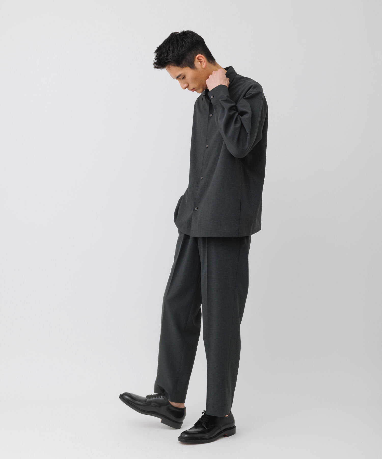 ADAM ET ROPE'「イージー ストレート アンクルパンツ / 速乾 /冷感 / イージーケア / ユニセックス」|スラックス|