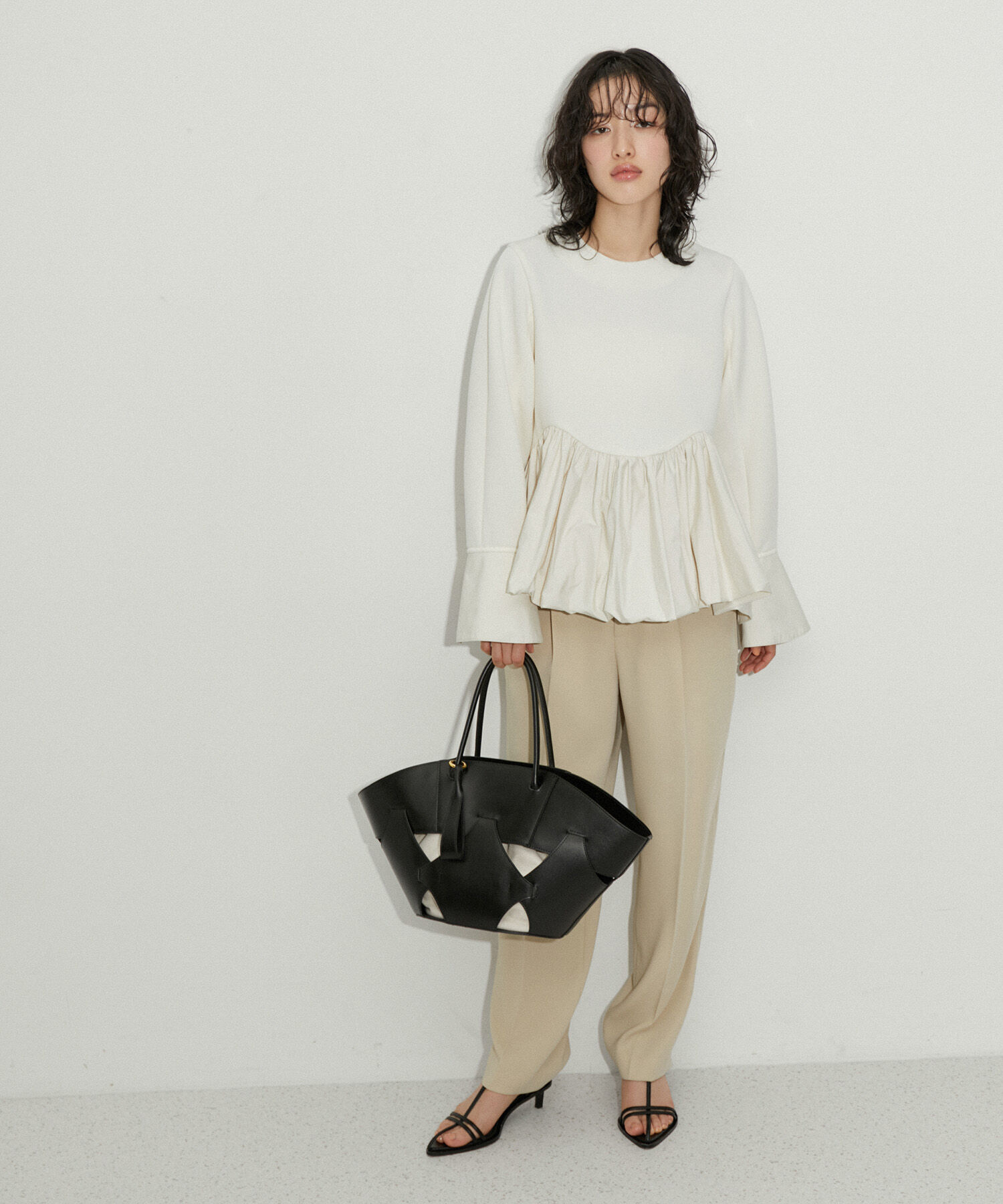 ADAM ET ROPE'「フォルムレザーバッグ」|トートバッグ|