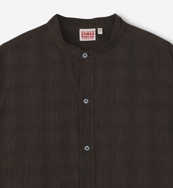  「INDIA INDUSTRY | ファインラインチェック バンドカラーシャツ MEN」|シャツ・ブラウス|