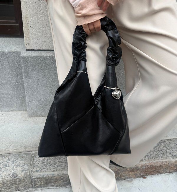  「フリルハンドルハートチャーム付トート」|トートバッグ|ブラック