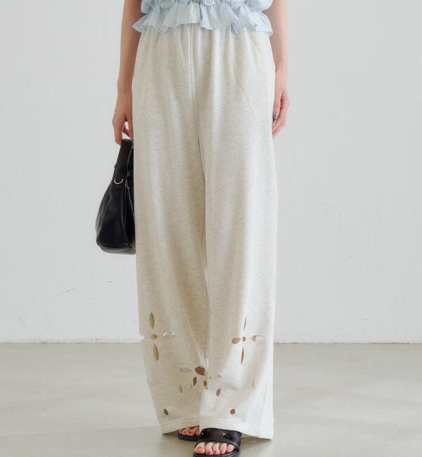  「【新色追加/2サイズ展開/低身長サイズ】カットアウトスウェットパンツ」|チノ|