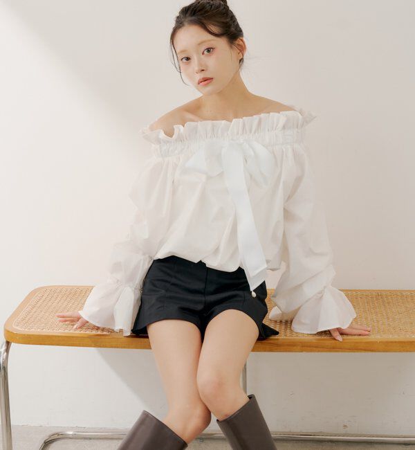  「【SALON by Chico】2wayスタンドフリルブラウス」|シャツ・ブラウス|