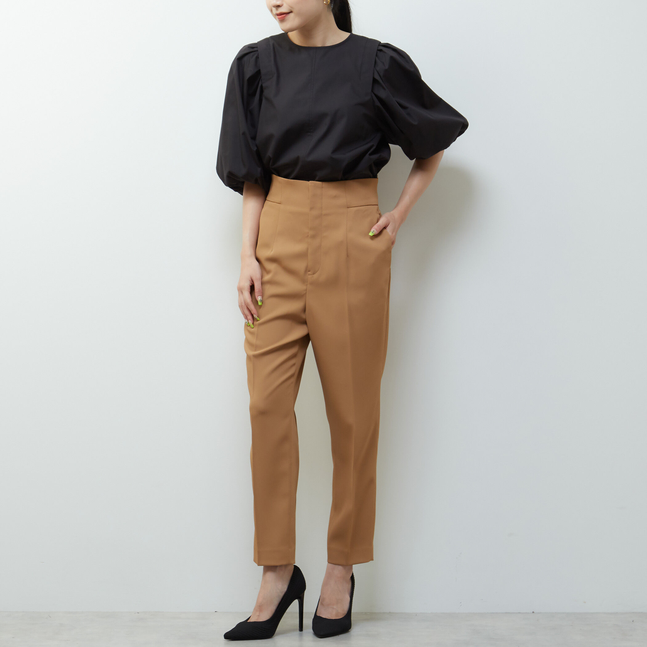 TIARA「タックショルダーボリュームスリーブリボンブラウス」|シャツ・ブラウス|