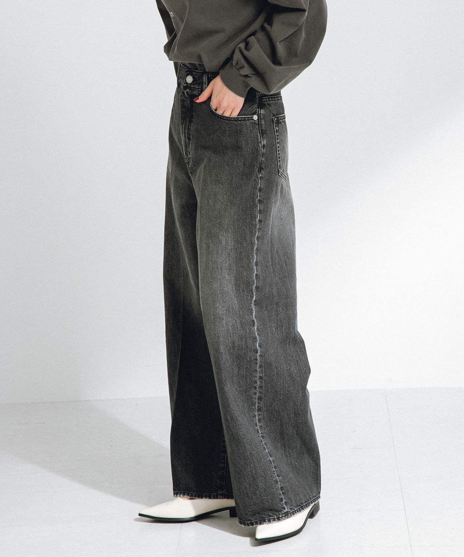 Sonny Label 「『34サイズ/低身長向けも展開』センタープレスストレートデニム」|デニム|