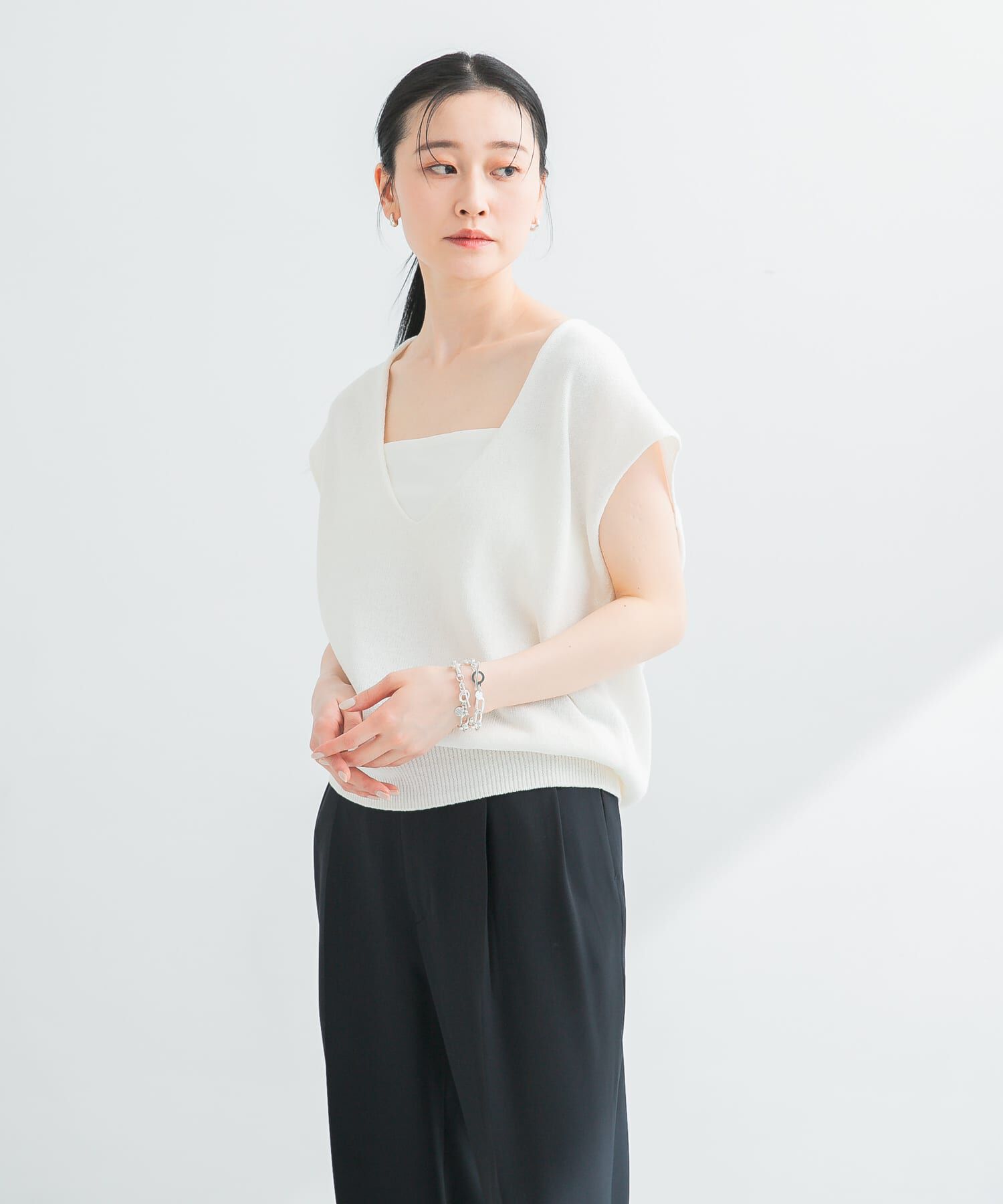 URBAN RESEARCH「リネンコットンVネックニットベスト」|ベスト・ジレ|