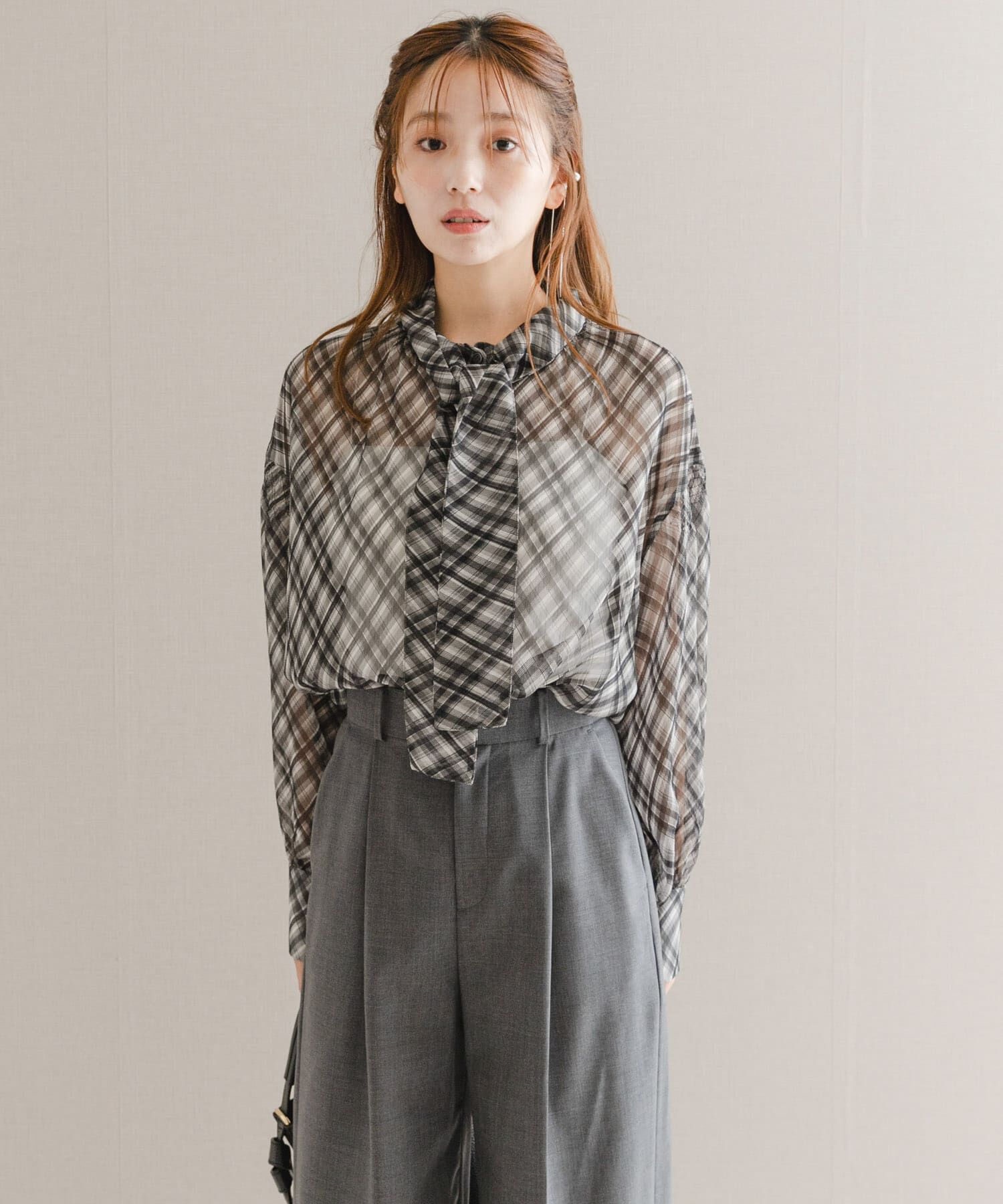 URBAN RESEARCH ROSSO「チェックボウタイボリュームブラウス」|シャツ・ブラウス|