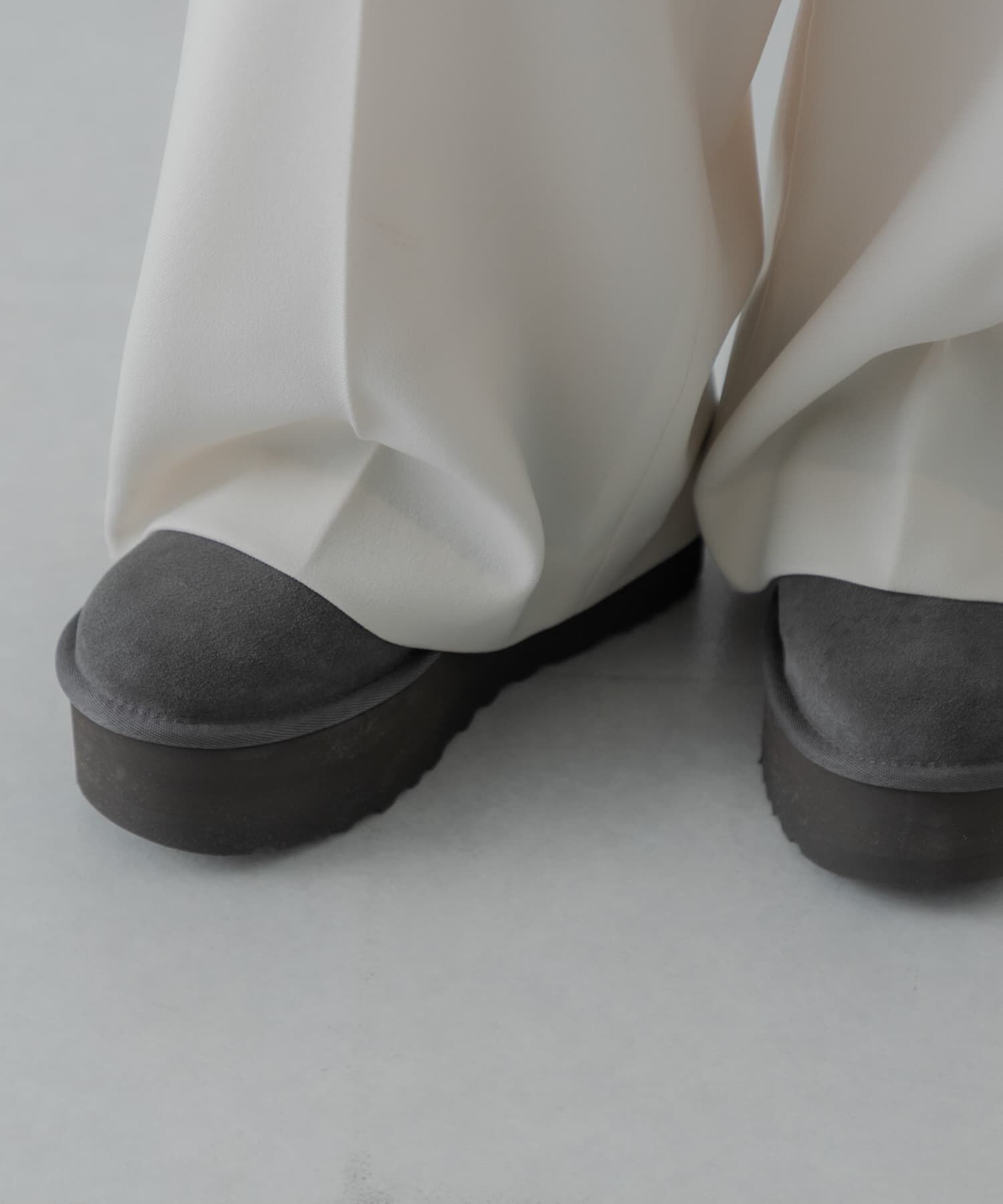 URBAN RESEARCH「UGG　ULTRA MINI PLATFORM」|ショートブーツ|