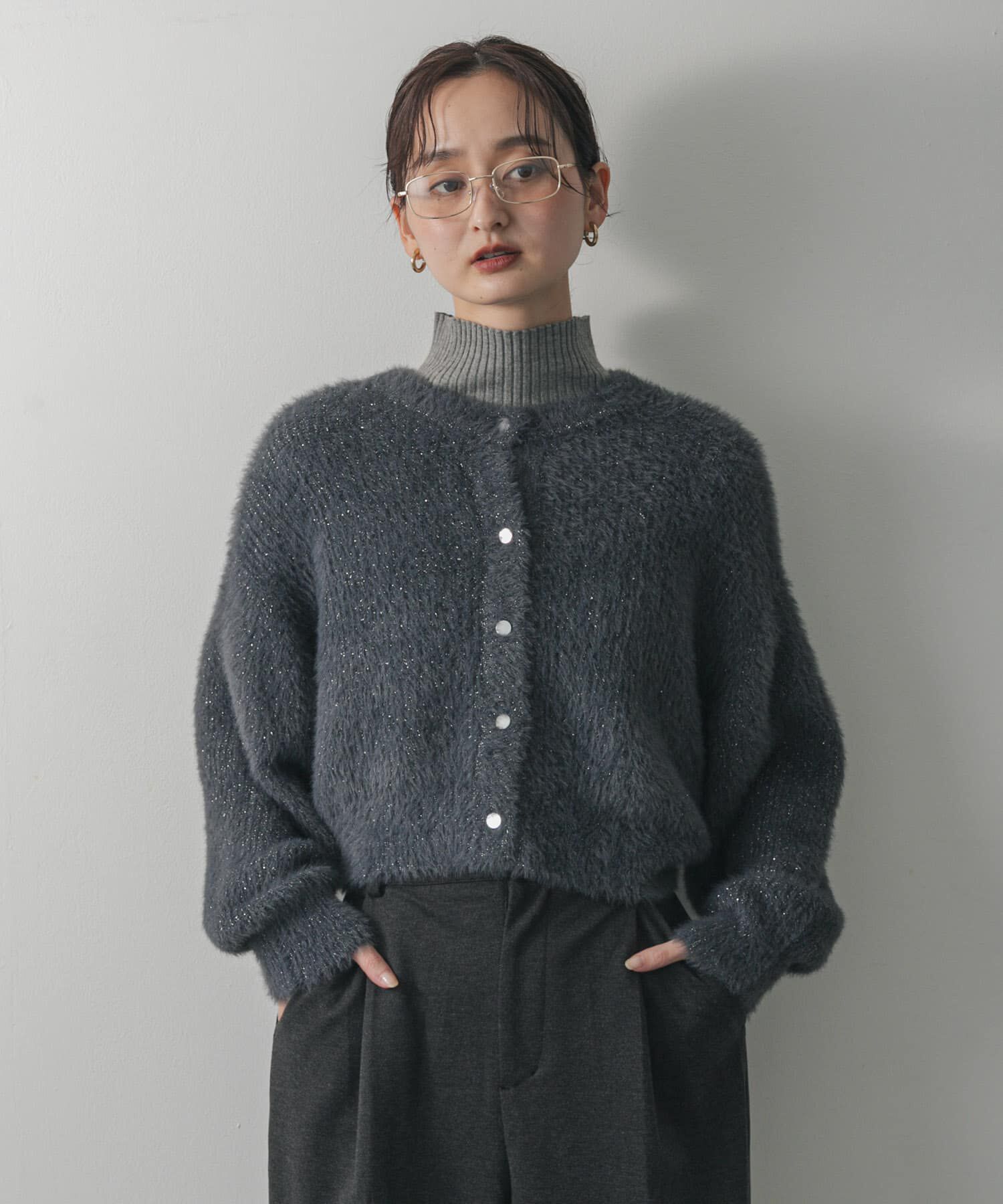 SENSE OF PLACE by URBAN RESEARCH「『一部WEB限定カラー』ラメシャギークロップドカーディガン」|カーディガン|チャコールグレー