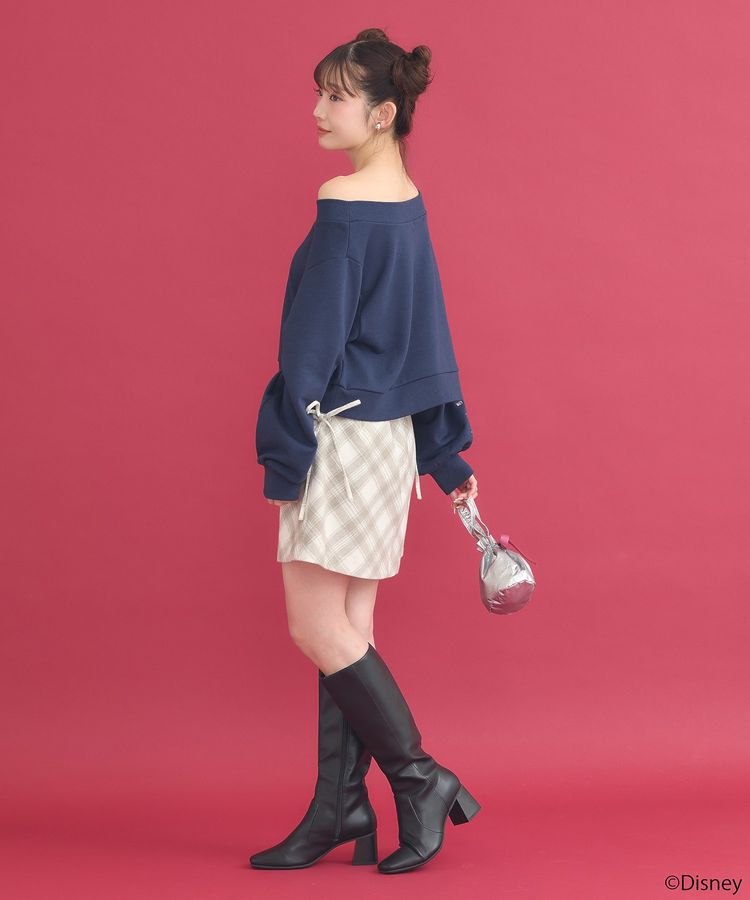 earth music&ecology「Disney/キラキラモチーフ刺繍オフショルスウェット」|スウェット・ジャージ|