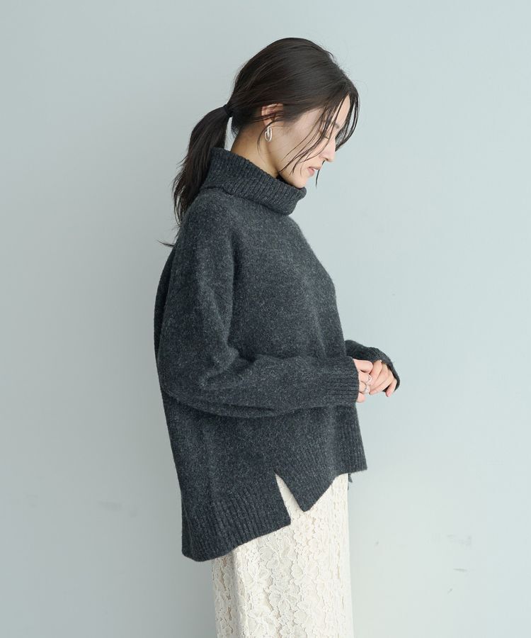 YECCA VECCA「スリットタートルネックニット」|ニット・セーター|