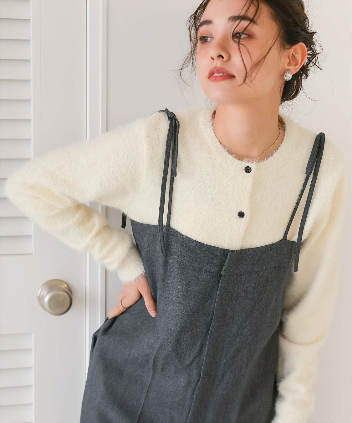 titivate「クルーネックミニシャギーニットカーディガン」|ニット・セーター|アイボリー