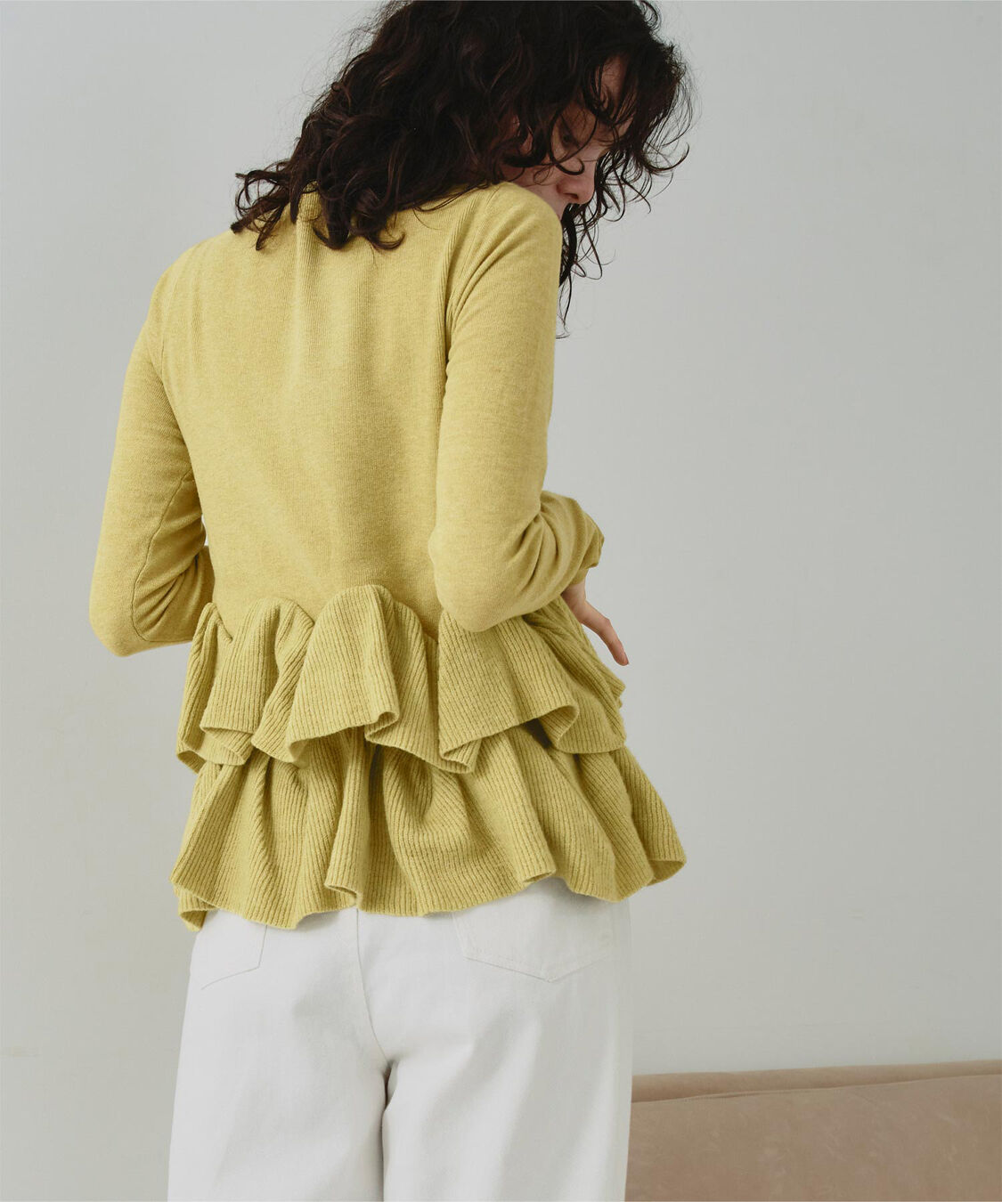 titivate「フリルヘムニットカーディガン」|ニット・セーター|