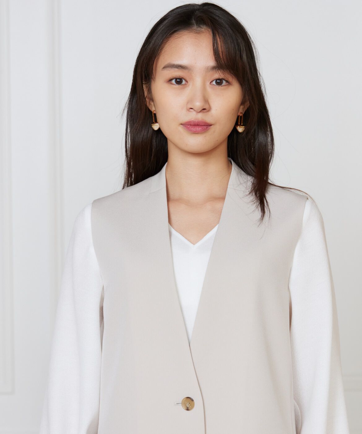 INED「カラーレスジレ」|ダウンベスト・ベスト|