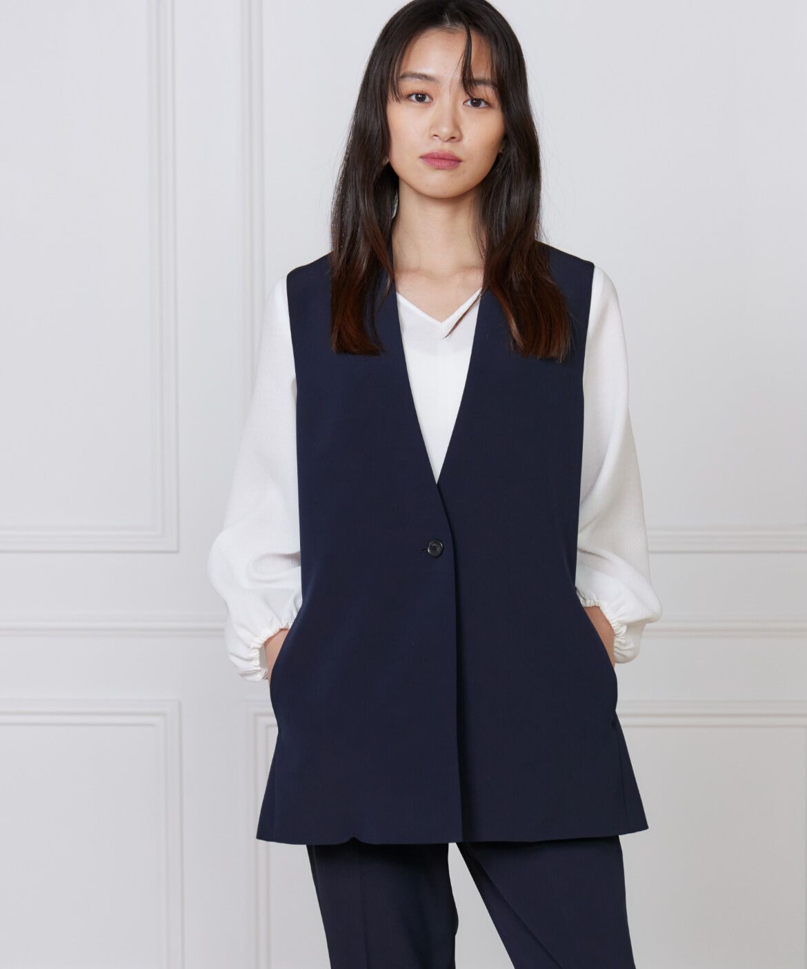 INED「カラーレスジレ」|ダウンベスト・ベスト|ネイビー