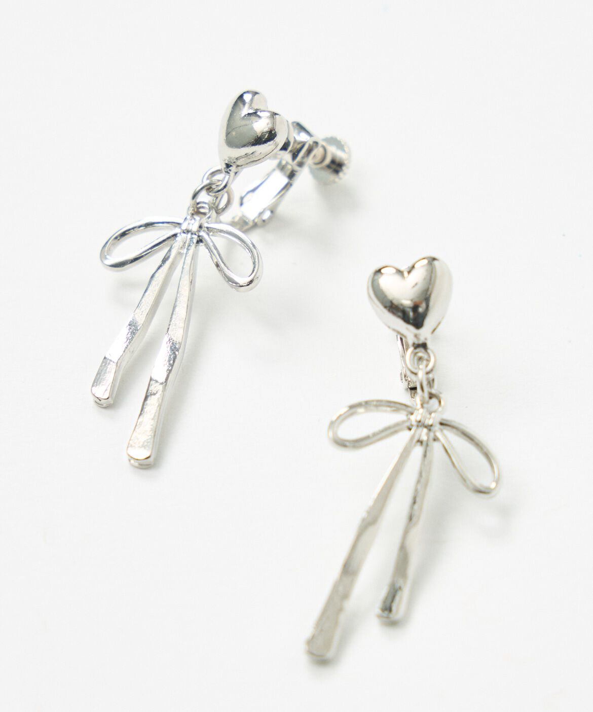 Maglie le cassetto「リボンモチーフイヤリング」|イヤリング|