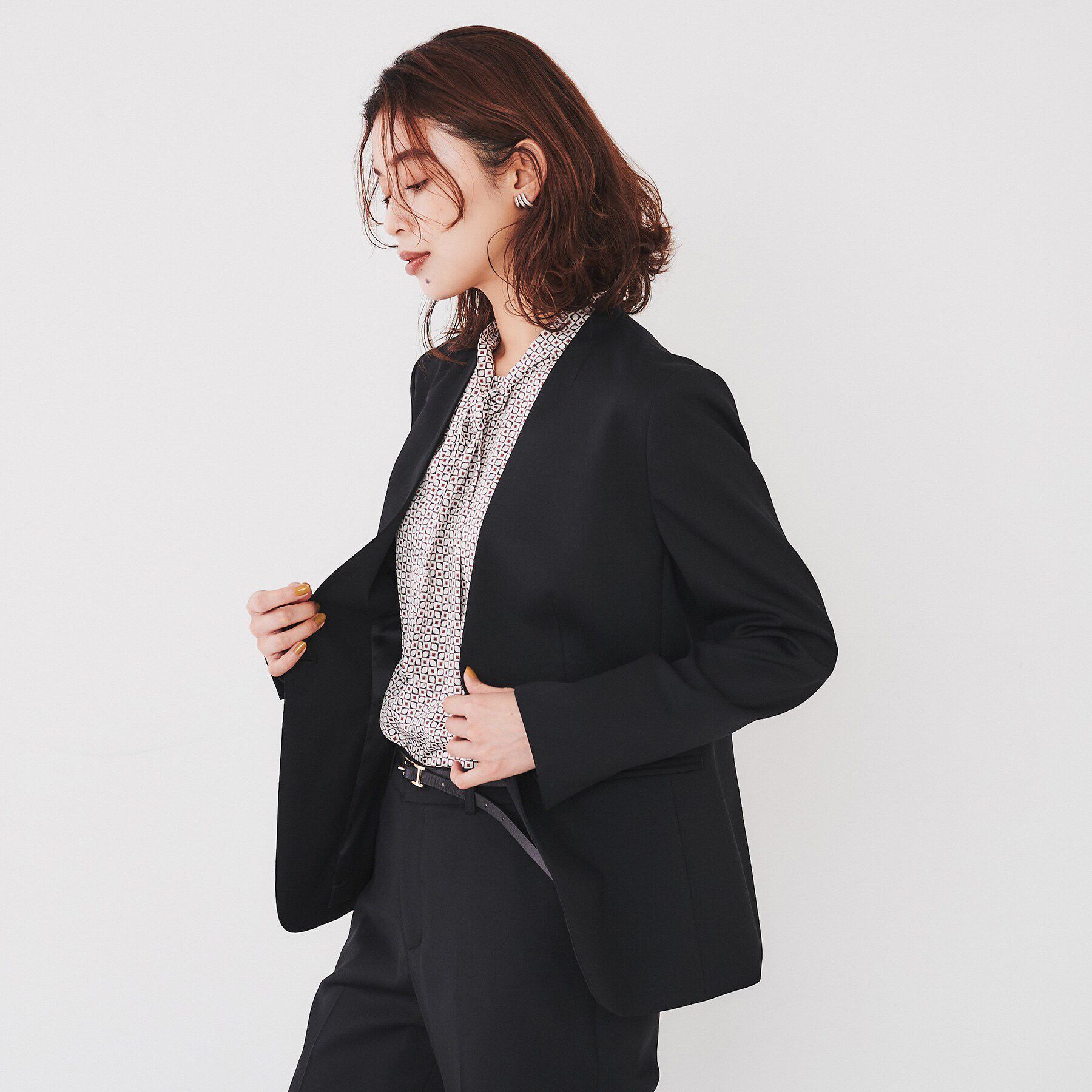 UNTITLED「【洗える通勤スーツ】レジェールギャバ　ストレッチカラーレスジャケット」|ノーカラージャケット|