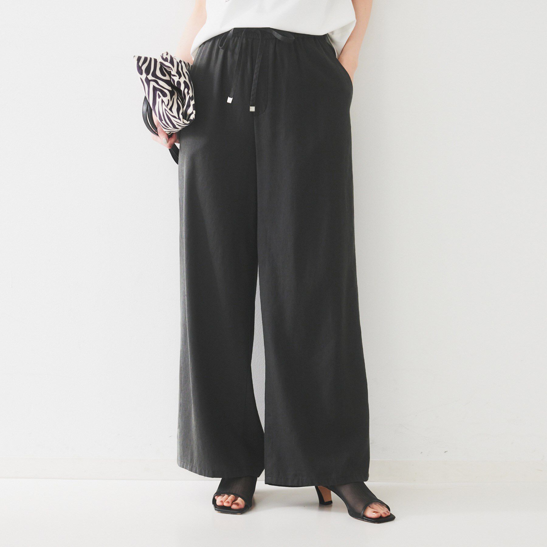 UNTITLED「【ウエストゴム/洗える/オンオフ】ドロストワイドパンツ」|その他|チャコールグレー(0