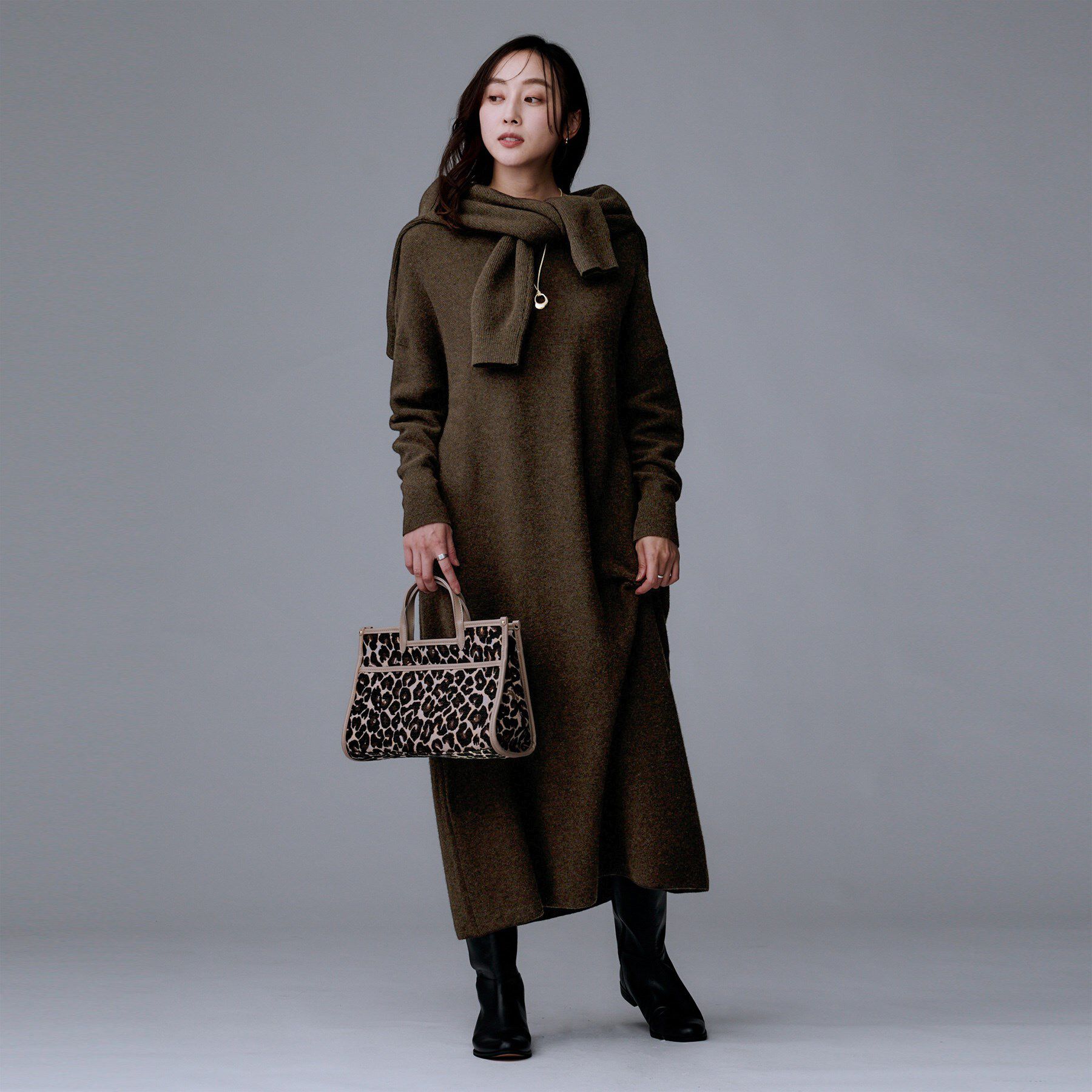 UNTITLED「【ロング丈/ゆったりシルエット】テントライン ニットワンピース」|ワンピース|