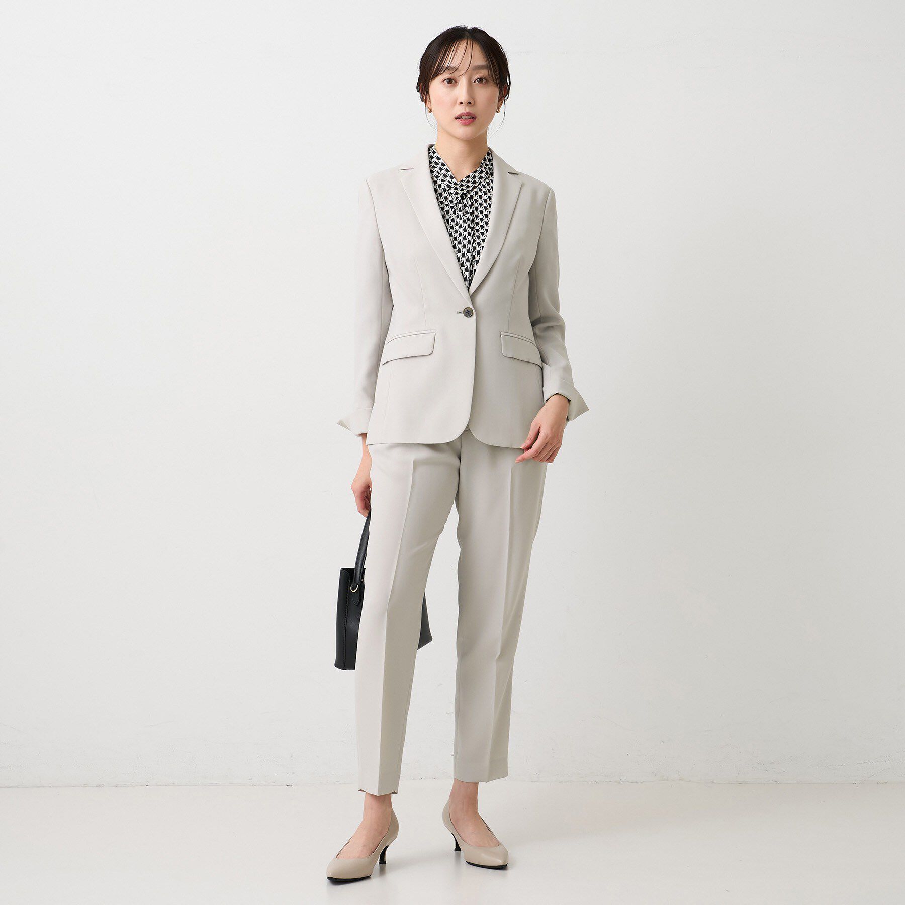 UNTITLED「【UV/接触冷感/スーツ】エアリータックテーパードパンツ」|その他|