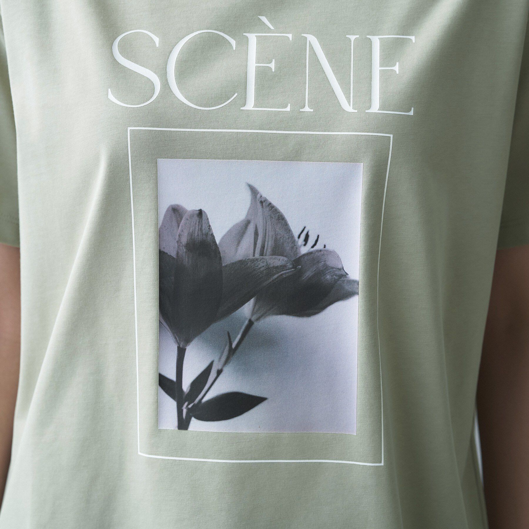 UNTITLED「【古畑星夏さん着用/ロゴ/プリント】グラフィックTシャツ」|Tシャツ・カットソー|