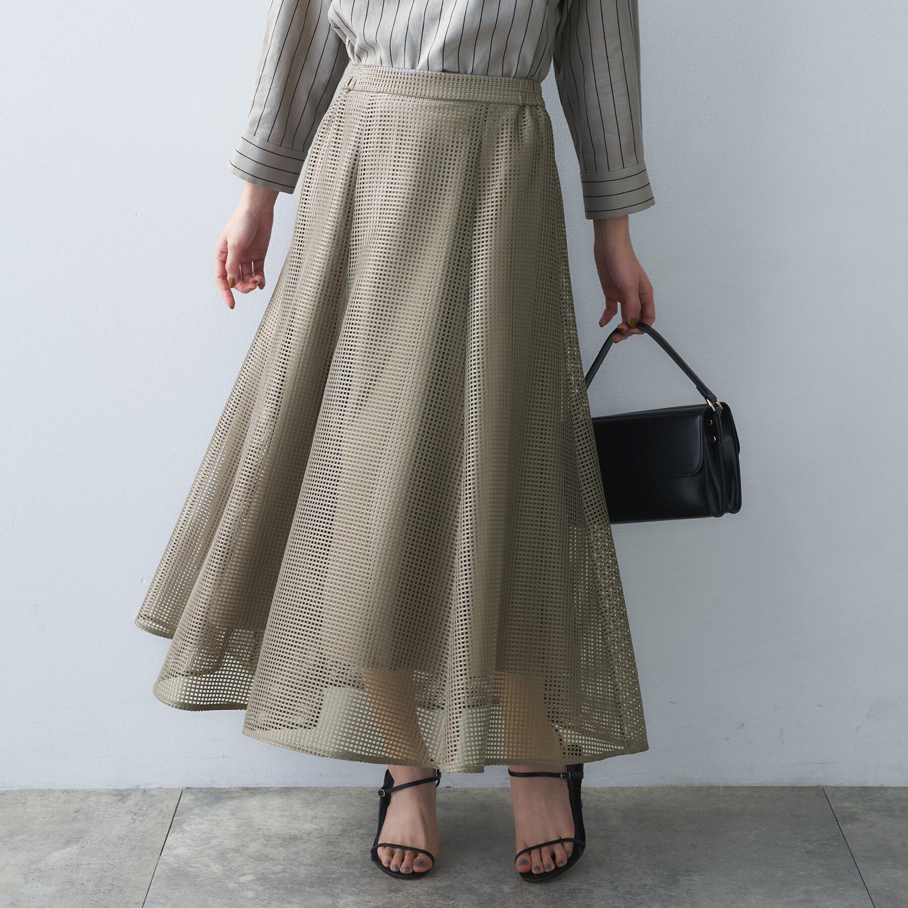 UNTITLED「【古畑星夏さん着用/洗える/後ろウエストゴム】スクエアメッシュスカート」|スカート|カーキ(027)