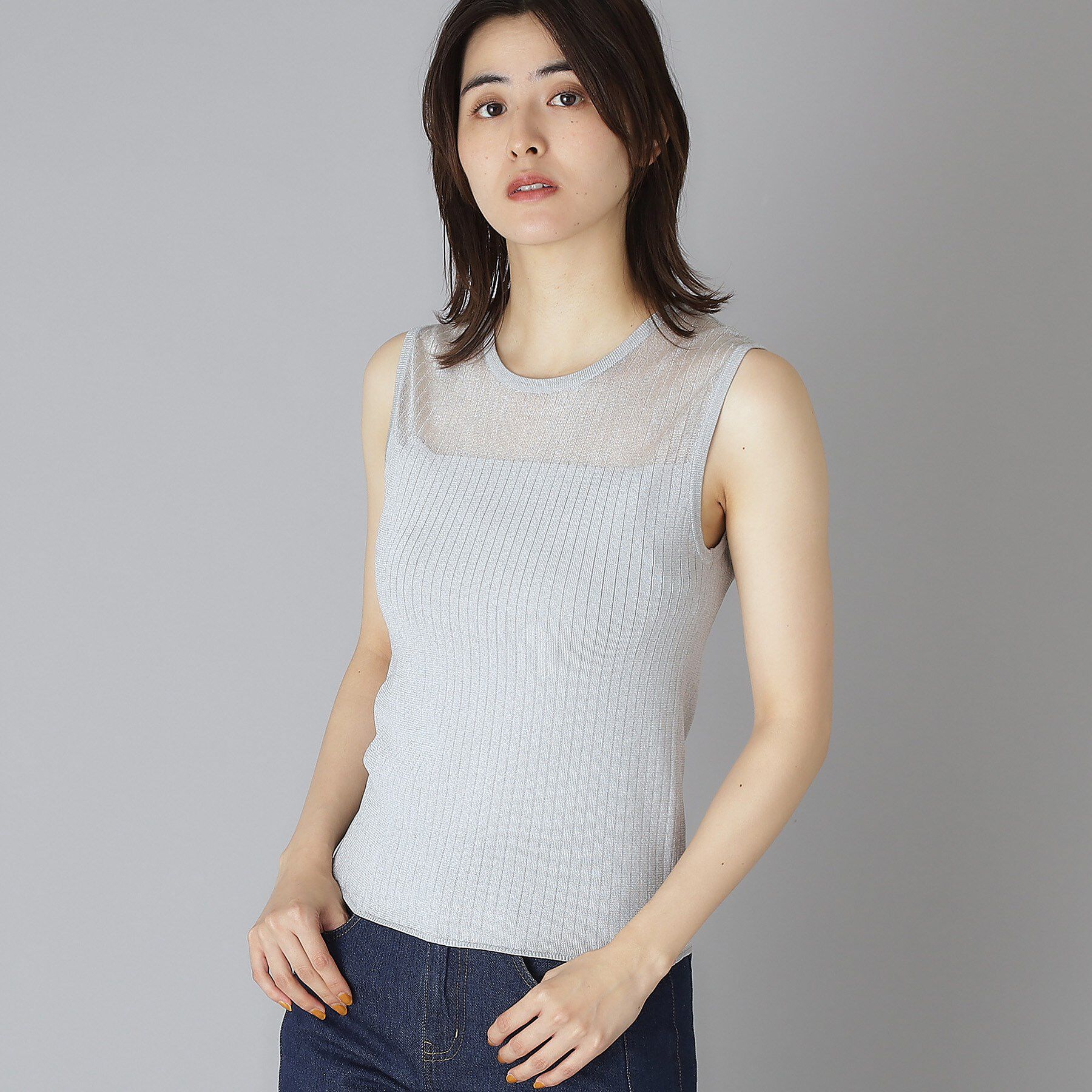 DRESSTERIOR「デコルテシアーノースリーブニット」|ニット・セーター|シルバー(006)